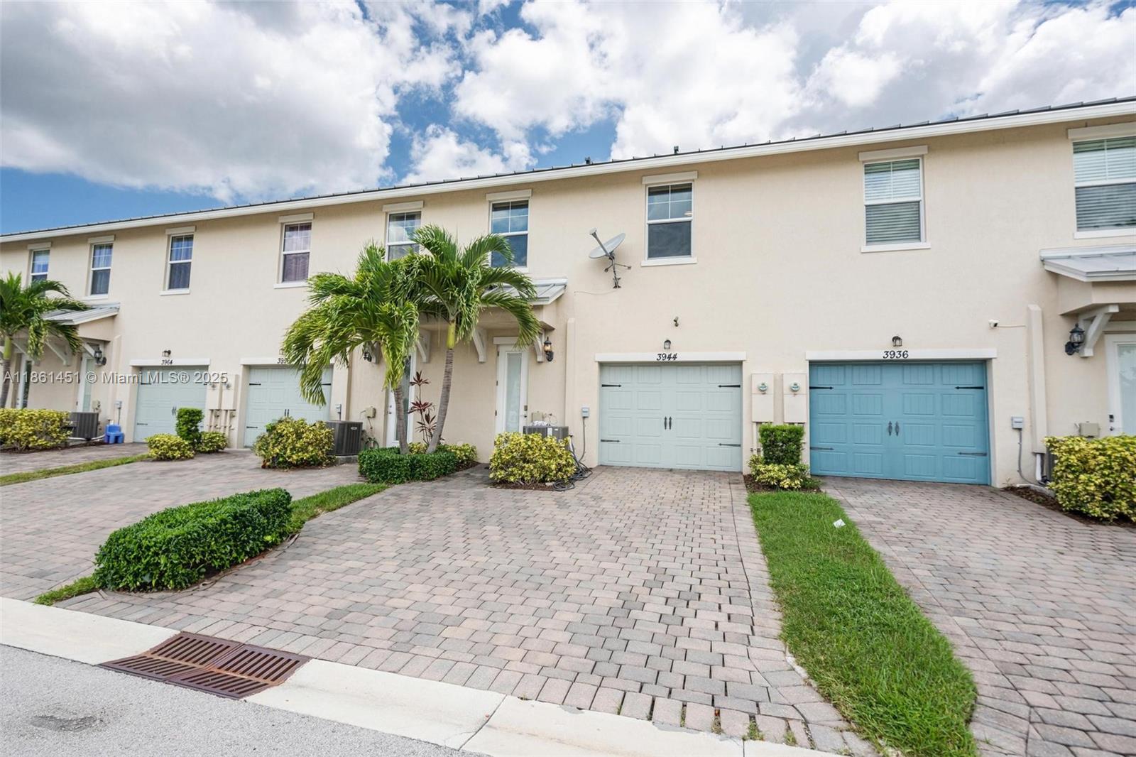 3944 3 / 3 1421 sq. ft. $ 2025-08-19 0 Photo