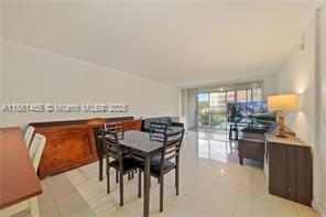 205-3 1 / 2 1036 sq. ft. $ 2025-09-25 0 Photo