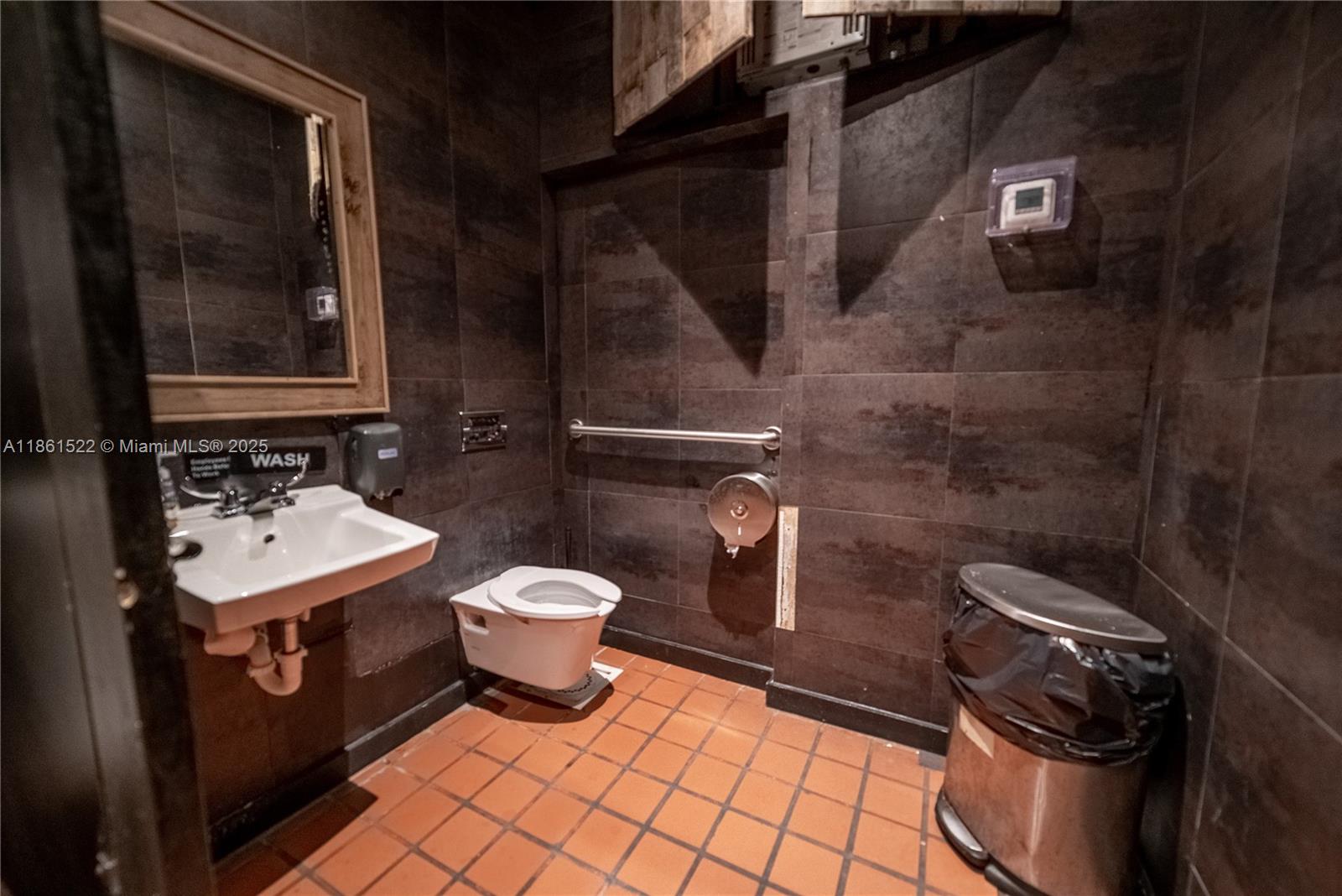 See details / sq. ft. $ 2025-08-19 0 Photo