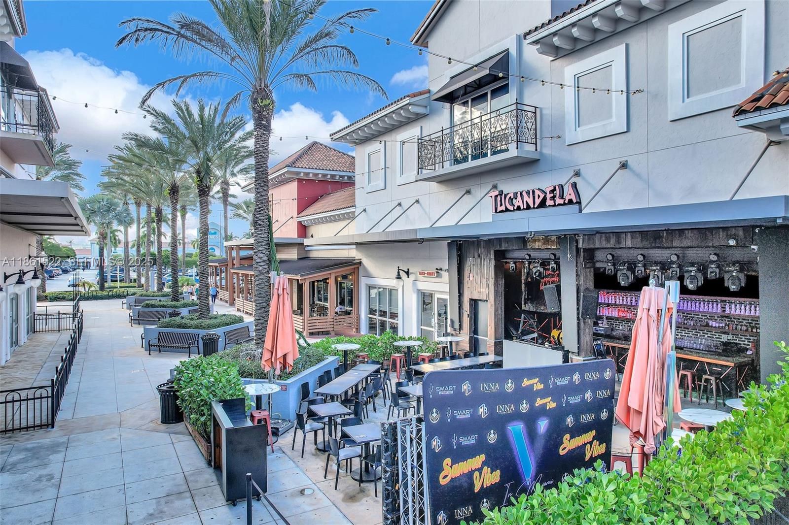   /   кв.футов $ 2026-03-13 0 Фото