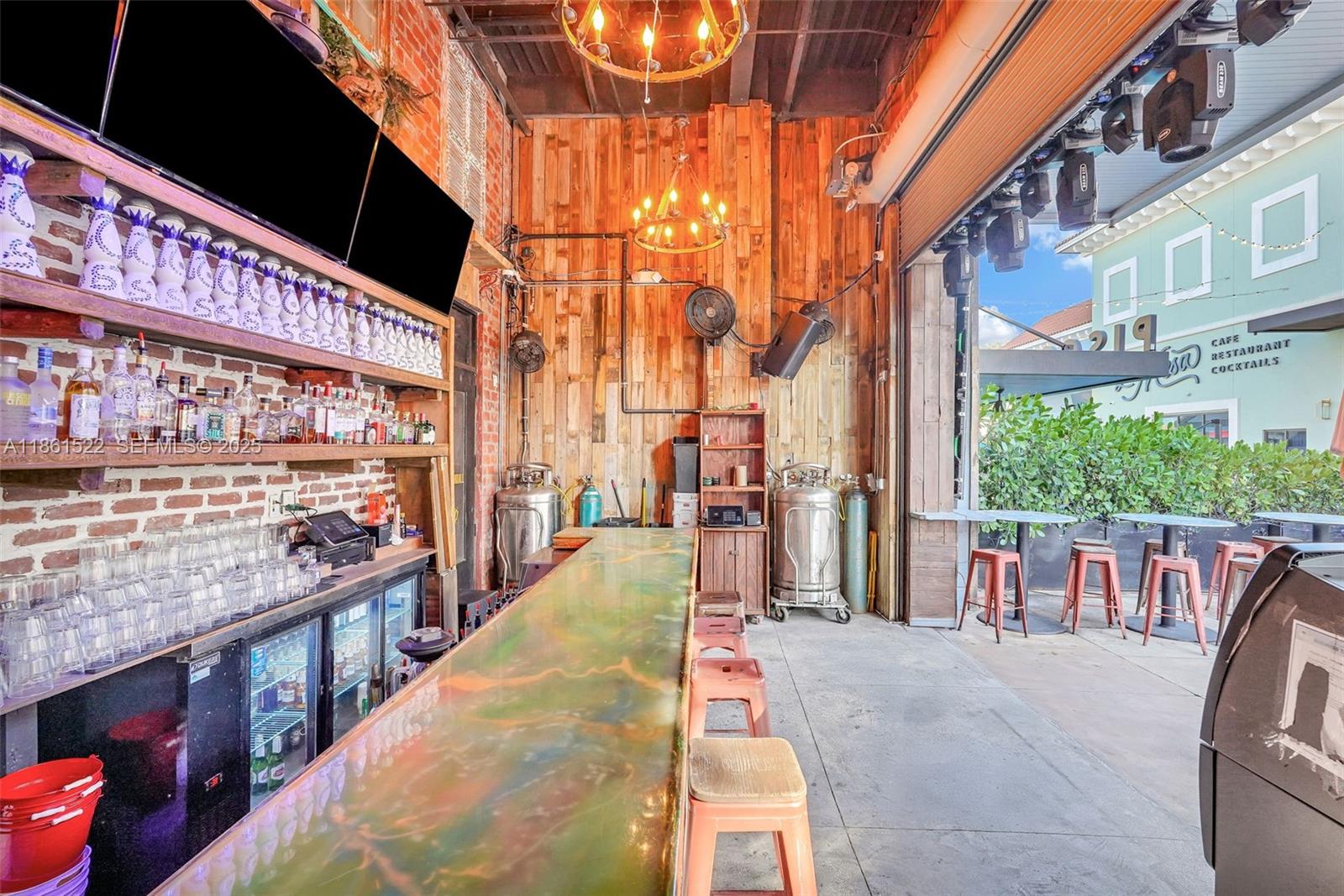   /   кв.футов $ 2026-03-13 0 Фото