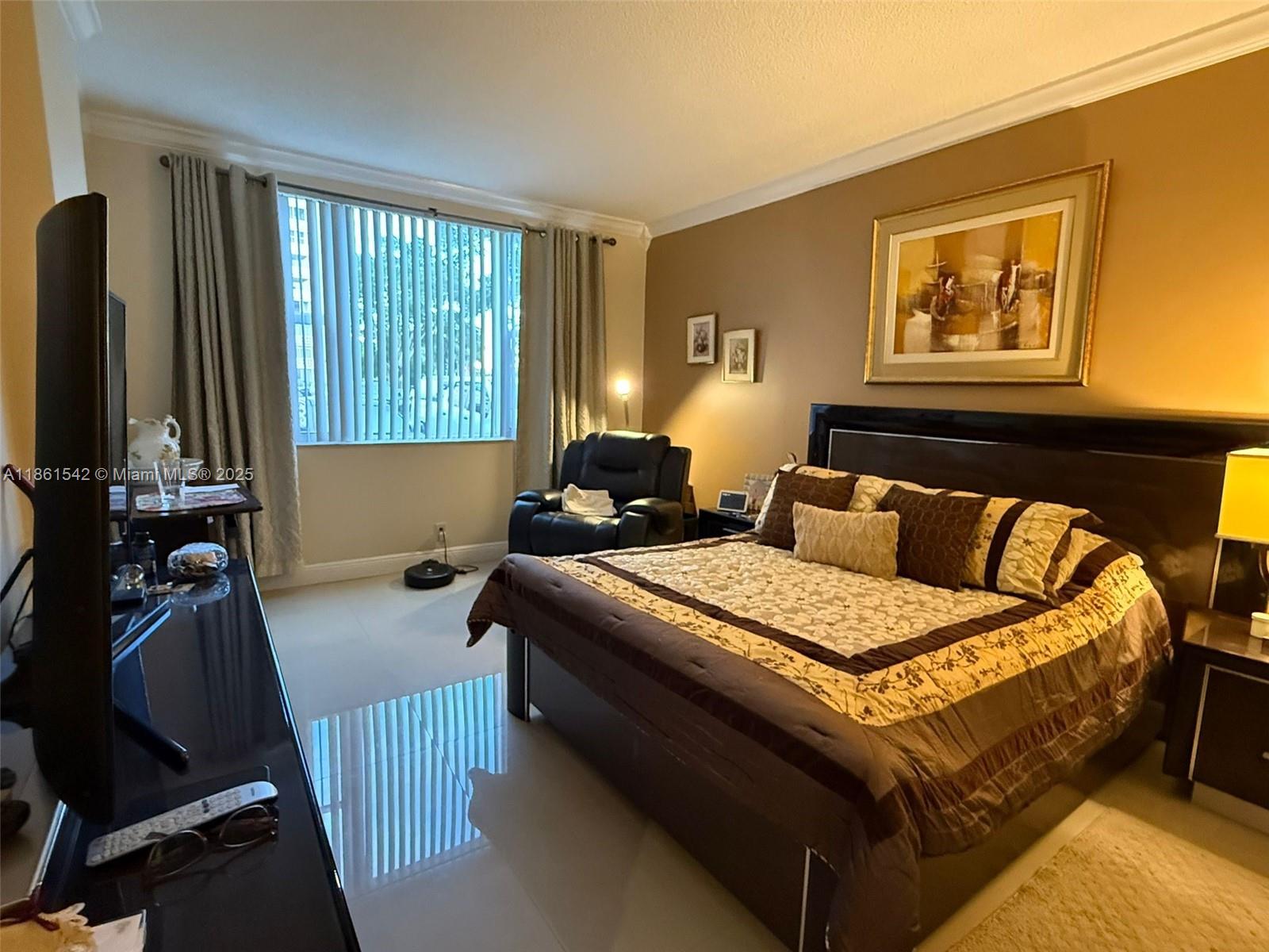 112 2 / 2 1132 sq. ft. $ 2025-08-19 0 Photo