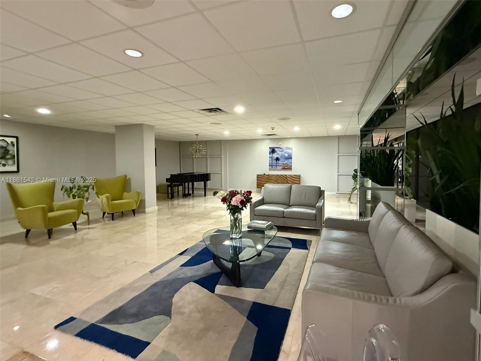 112 2 / 2 1132 sq. ft. $ 2025-08-19 0 Photo