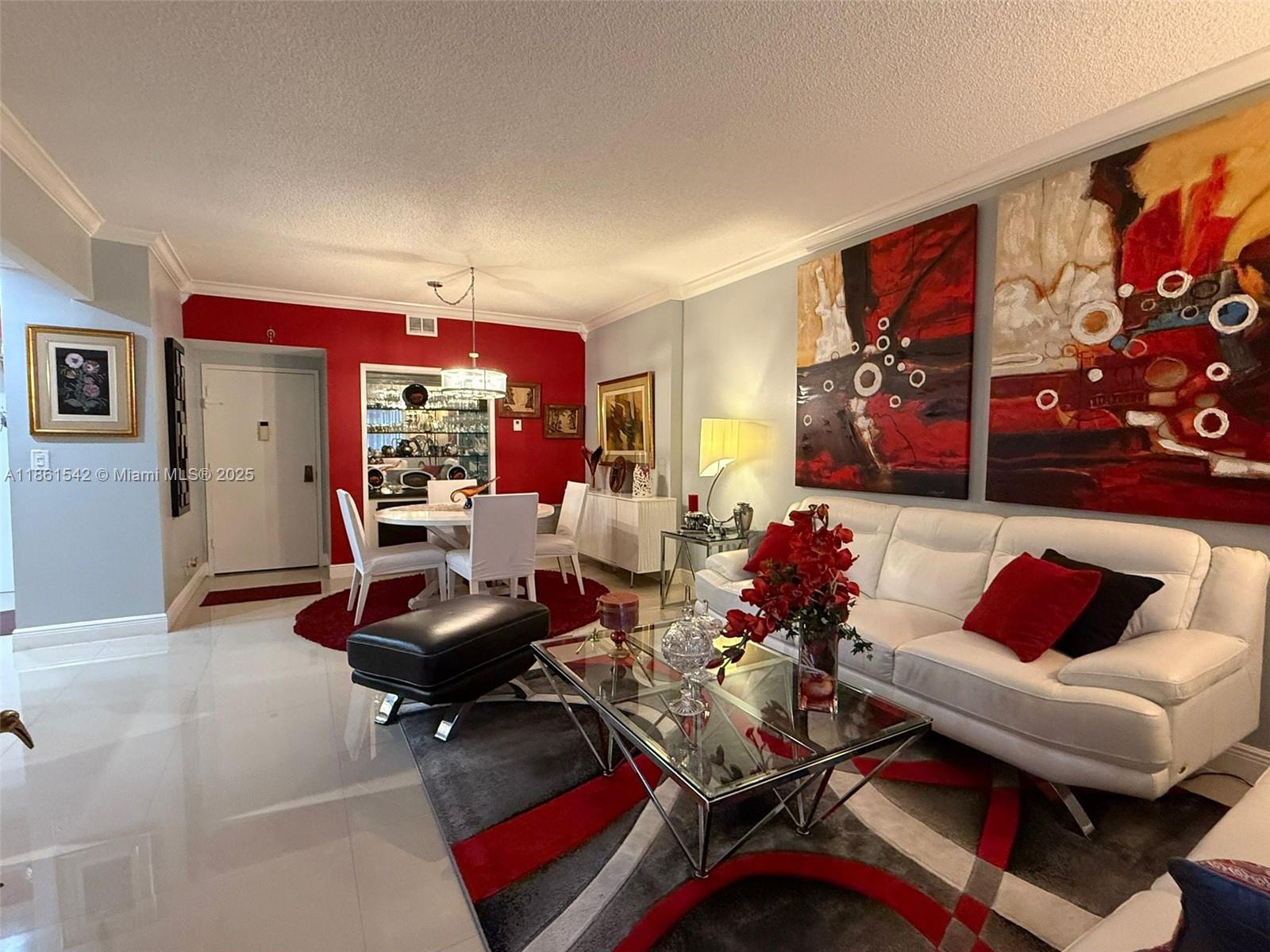112 2 / 2 1132 sq. ft. $ 2025-08-19 0 Photo