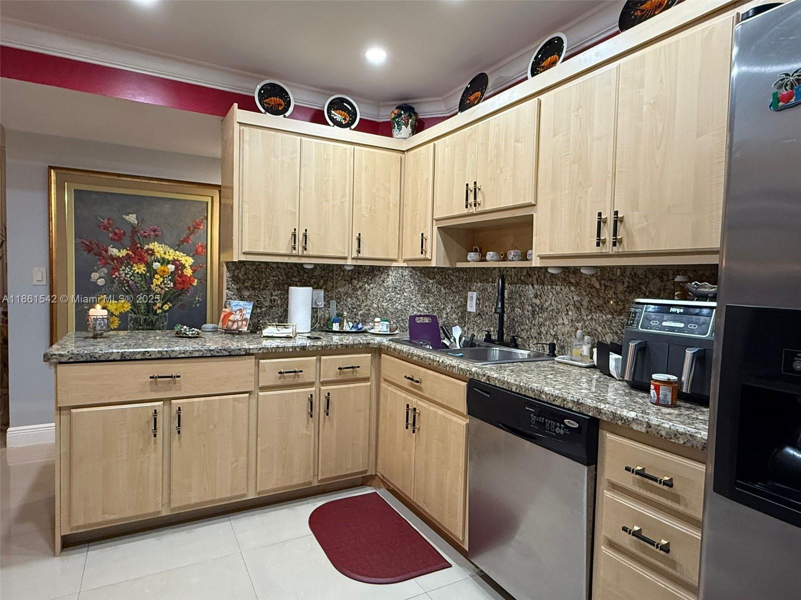 112 2 / 2 1132 sq. ft. $ 2025-08-19 0 Photo