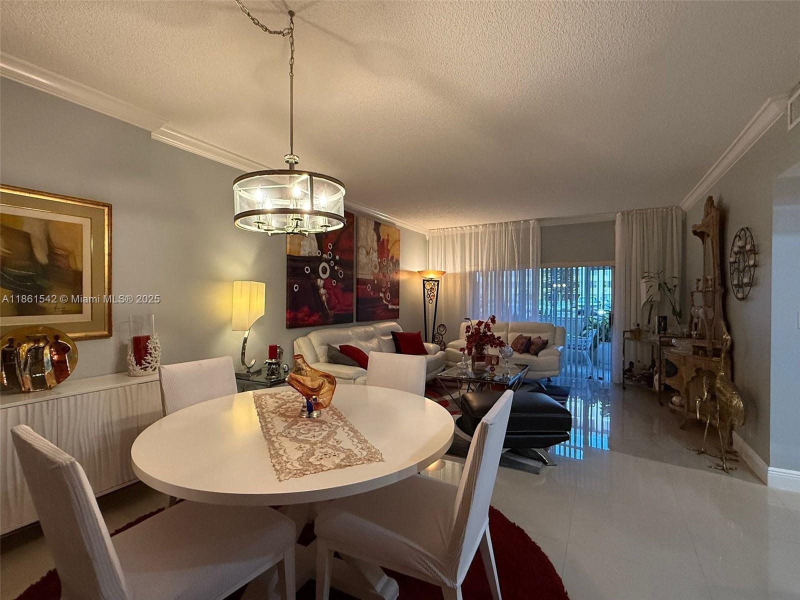 112 2 / 2 1132 sq. ft. $ 2025-08-19 0 Photo