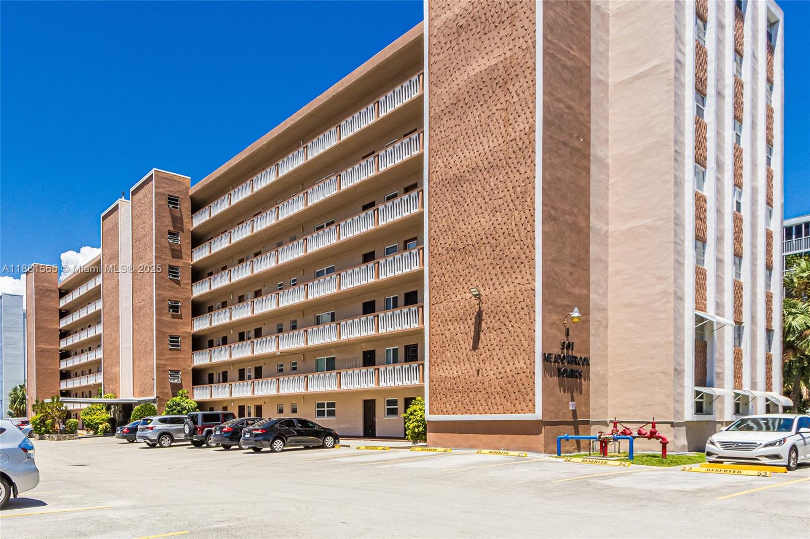 Photo of 301 14th Ave #108, Hallandale Beach, Florida, 33009 -