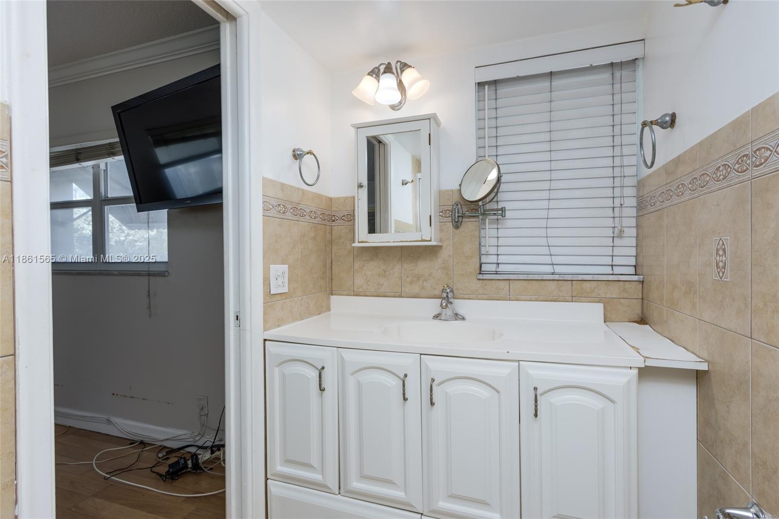Photo of 301 14th Ave  #108, Hallandale Beach, Florida, 33009 - 