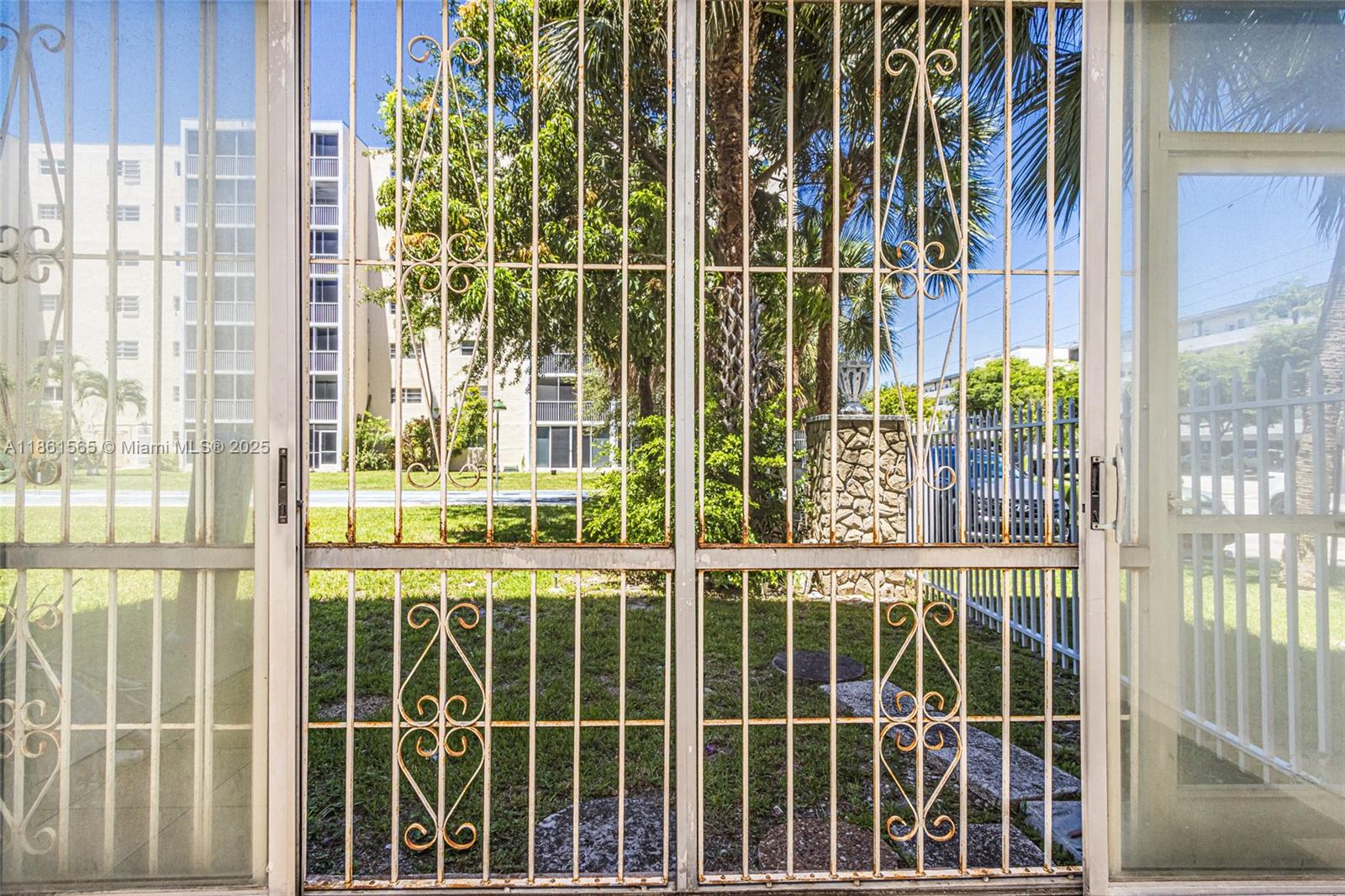 Photo of 301 14th Ave  #108, Hallandale Beach, Florida, 33009 - 