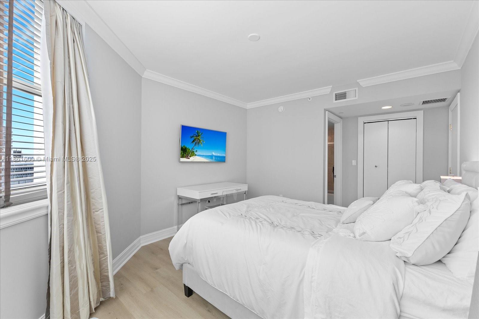 Photo of 20201 Country Club Dr  #2301, Aventura, Florida, 33180 - 