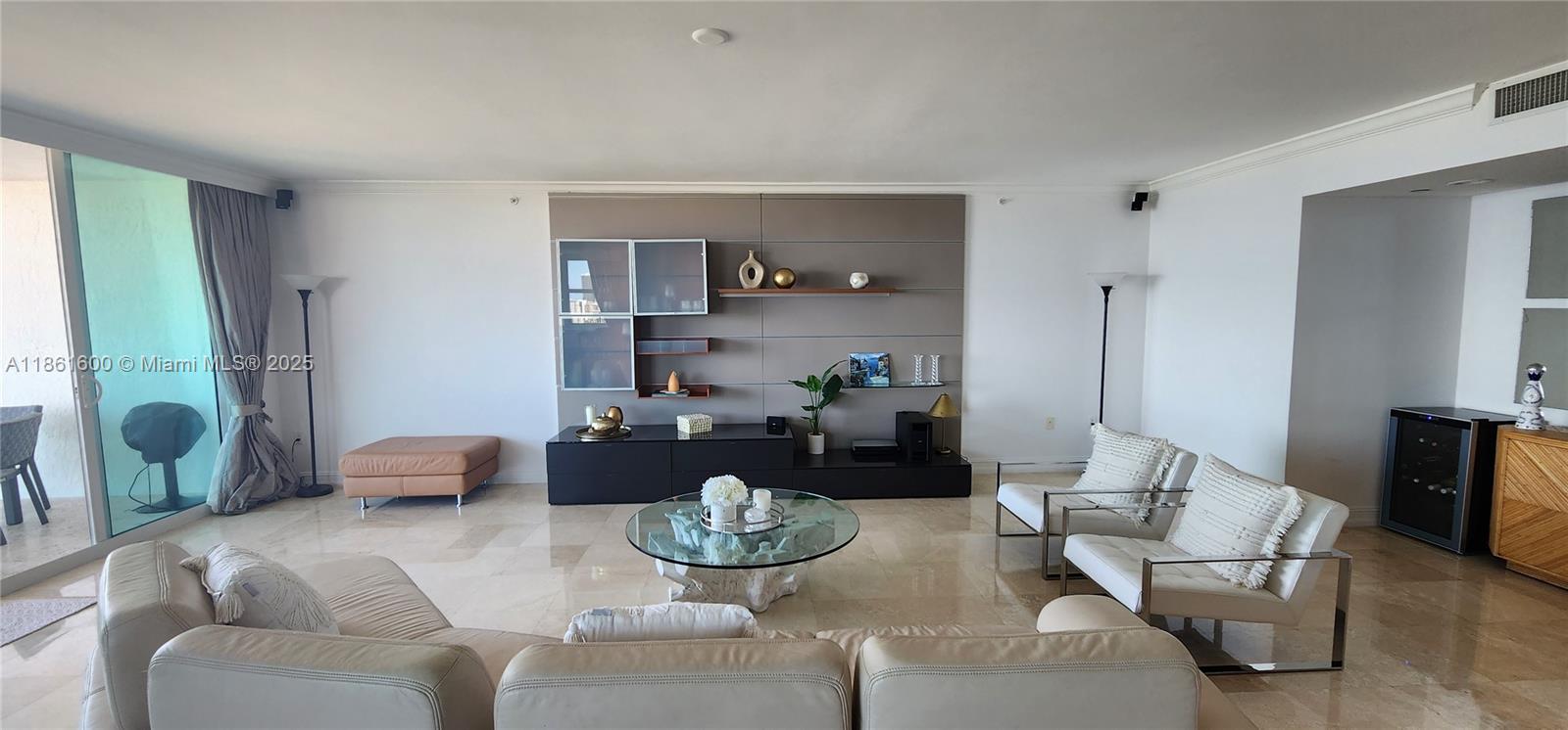 Photo of 20201 Country Club Dr #2301, Aventura, Florida, 33180 -