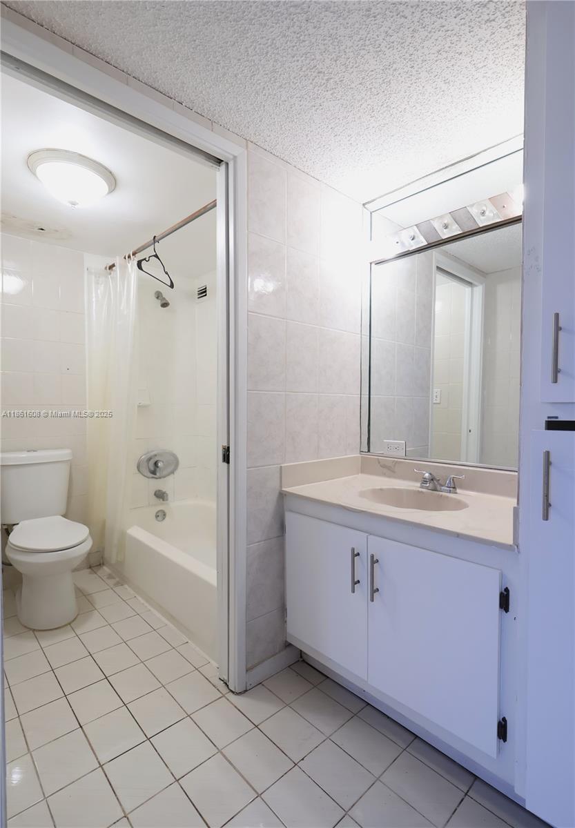 Photo of 17021 Bay Rd  #517, Sunny Isles Beach, Florida, 33160 -