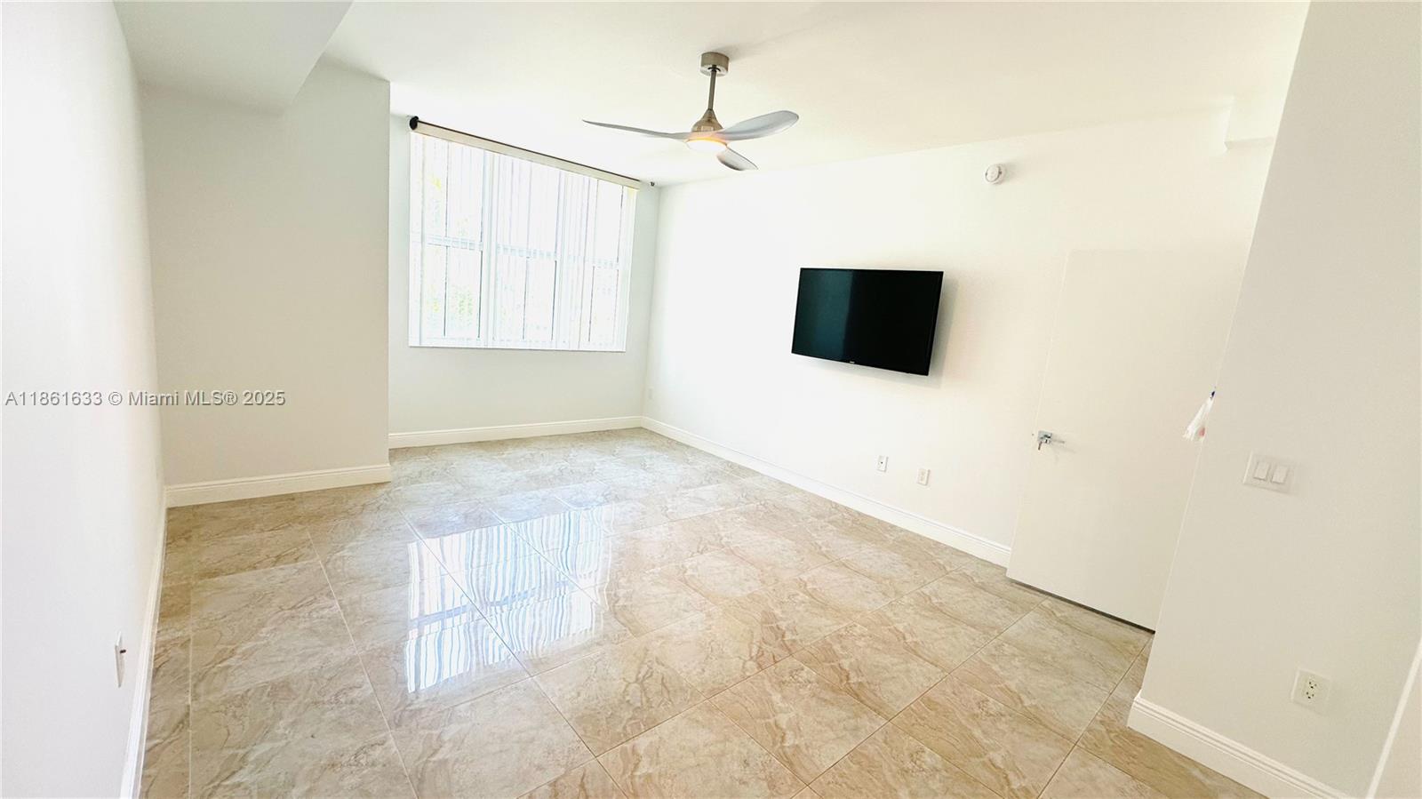 Photo of 3340 190th St  #403, Aventura, Florida, 33180 - 