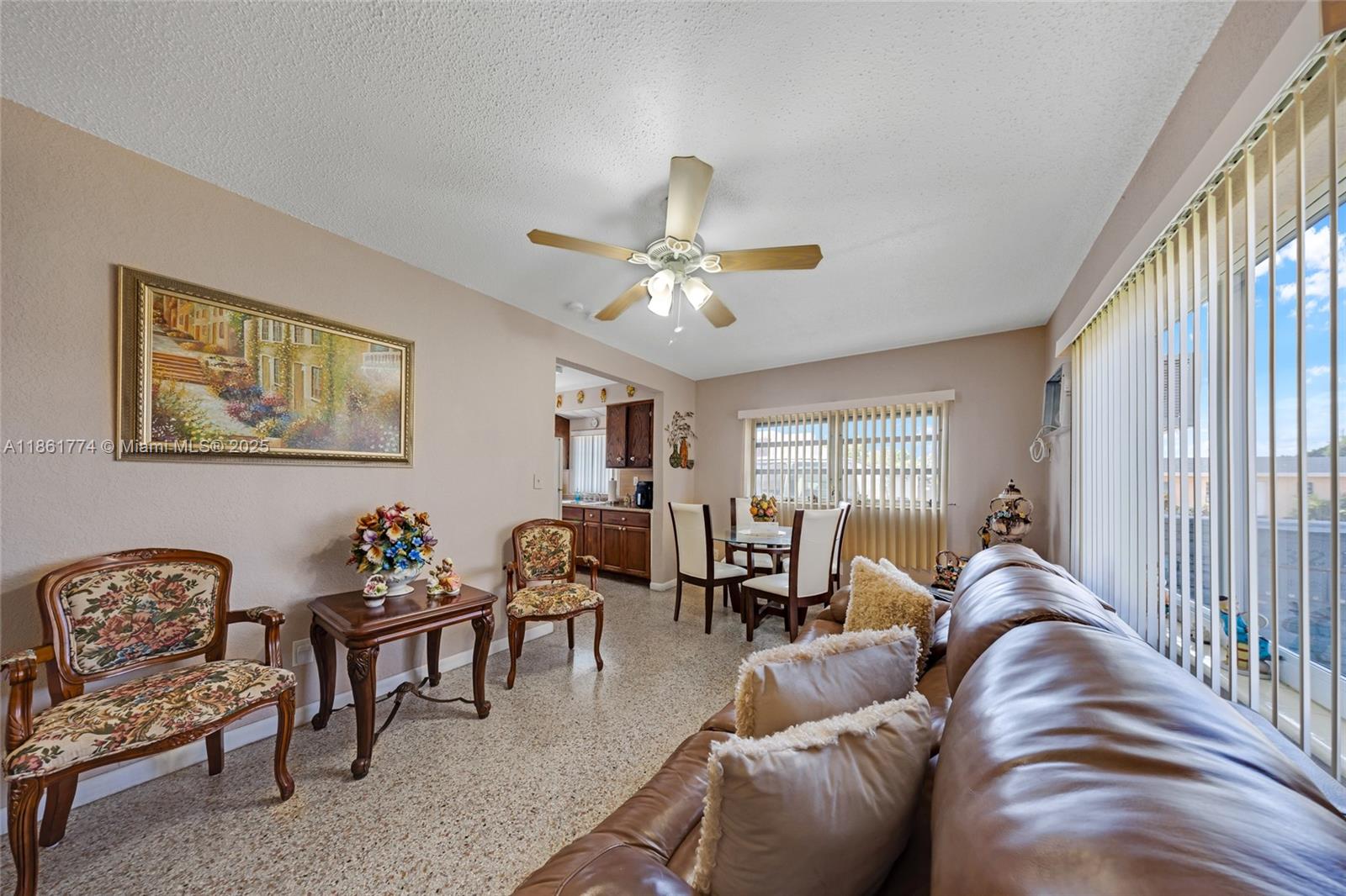See details / sq. ft. $ 2025-08-19 0 Photo