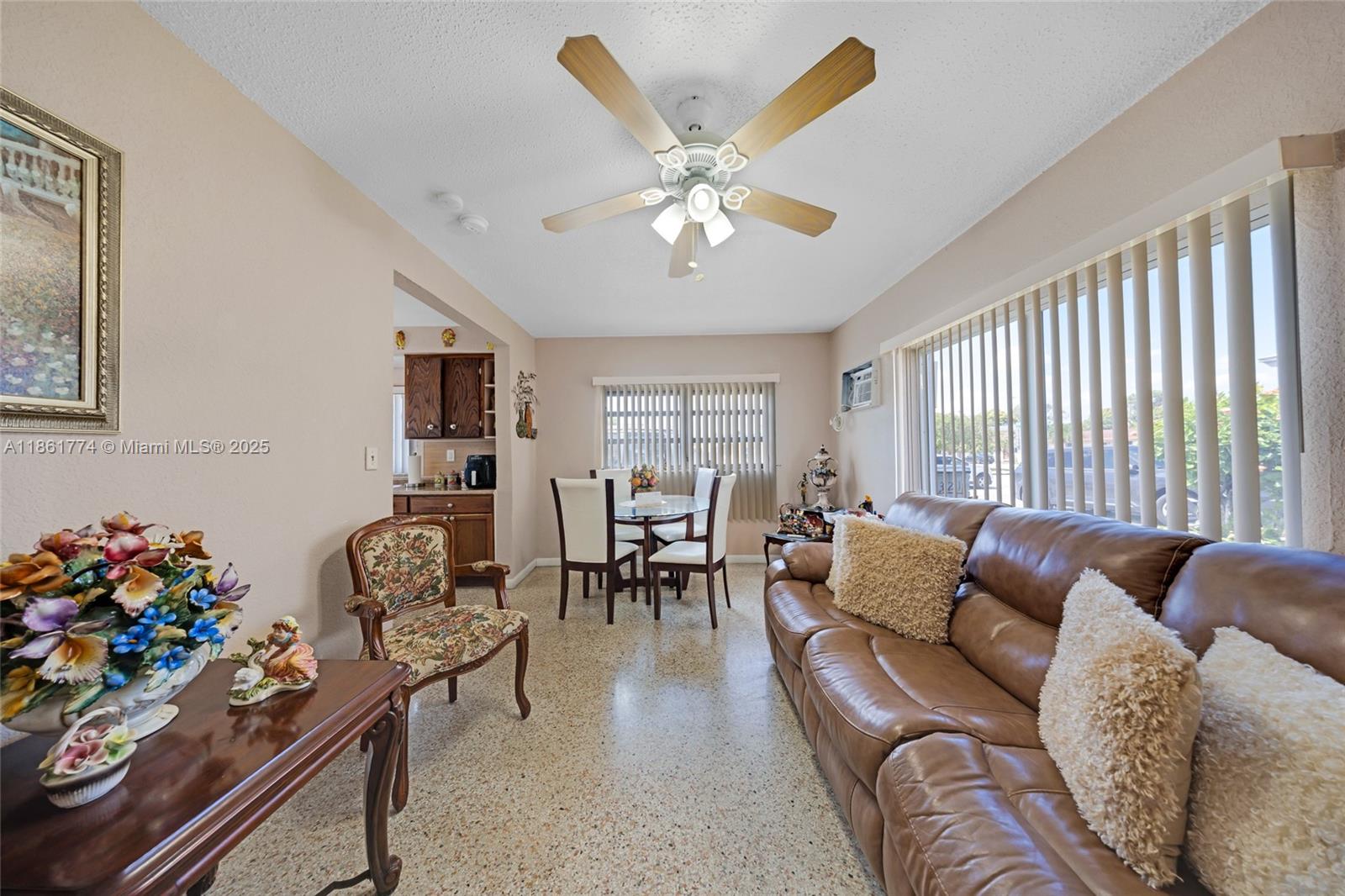 See details / sq. ft. $ 2025-08-19 0 Photo