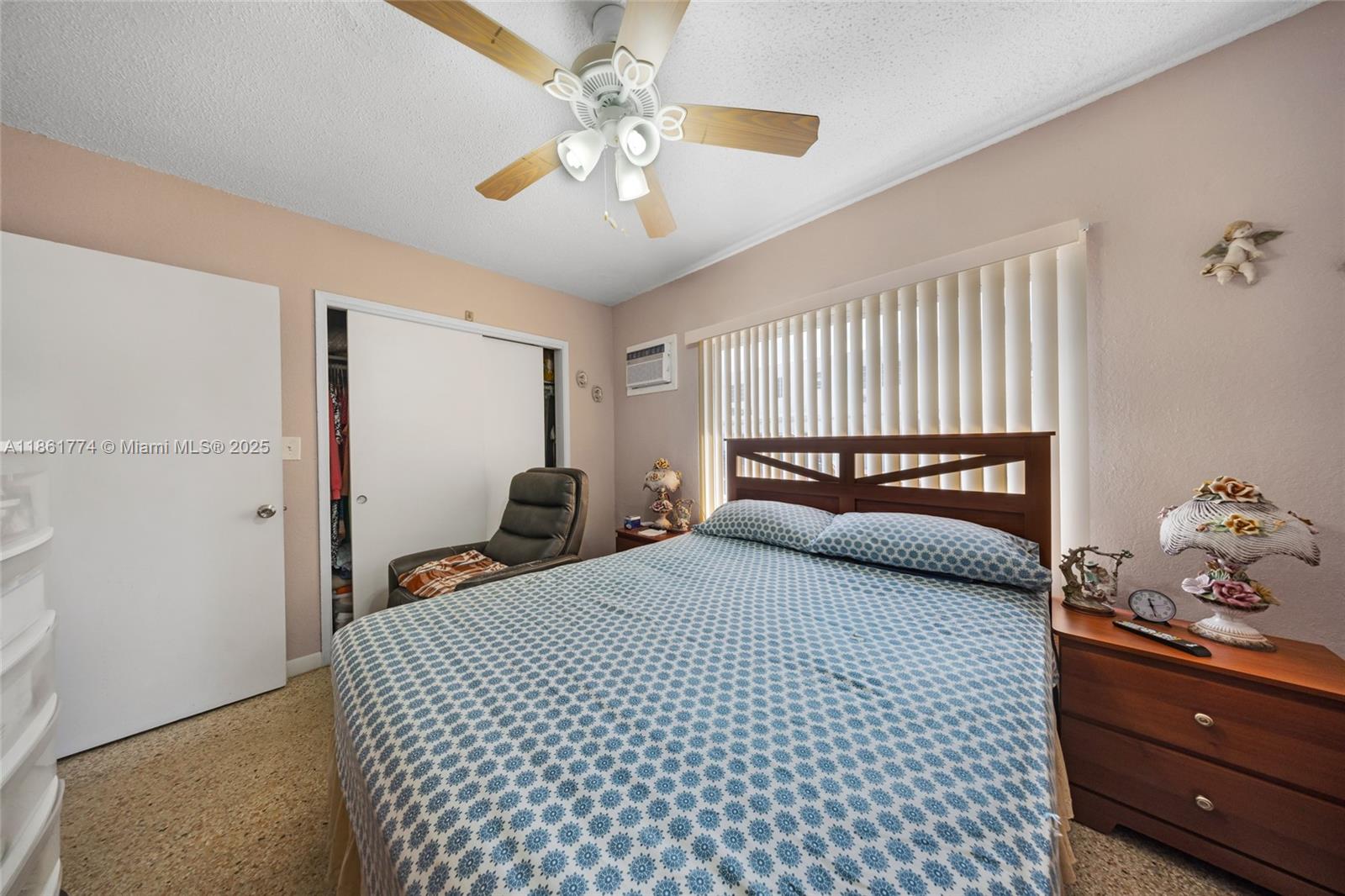 See details / sq. ft. $ 2025-08-19 0 Photo