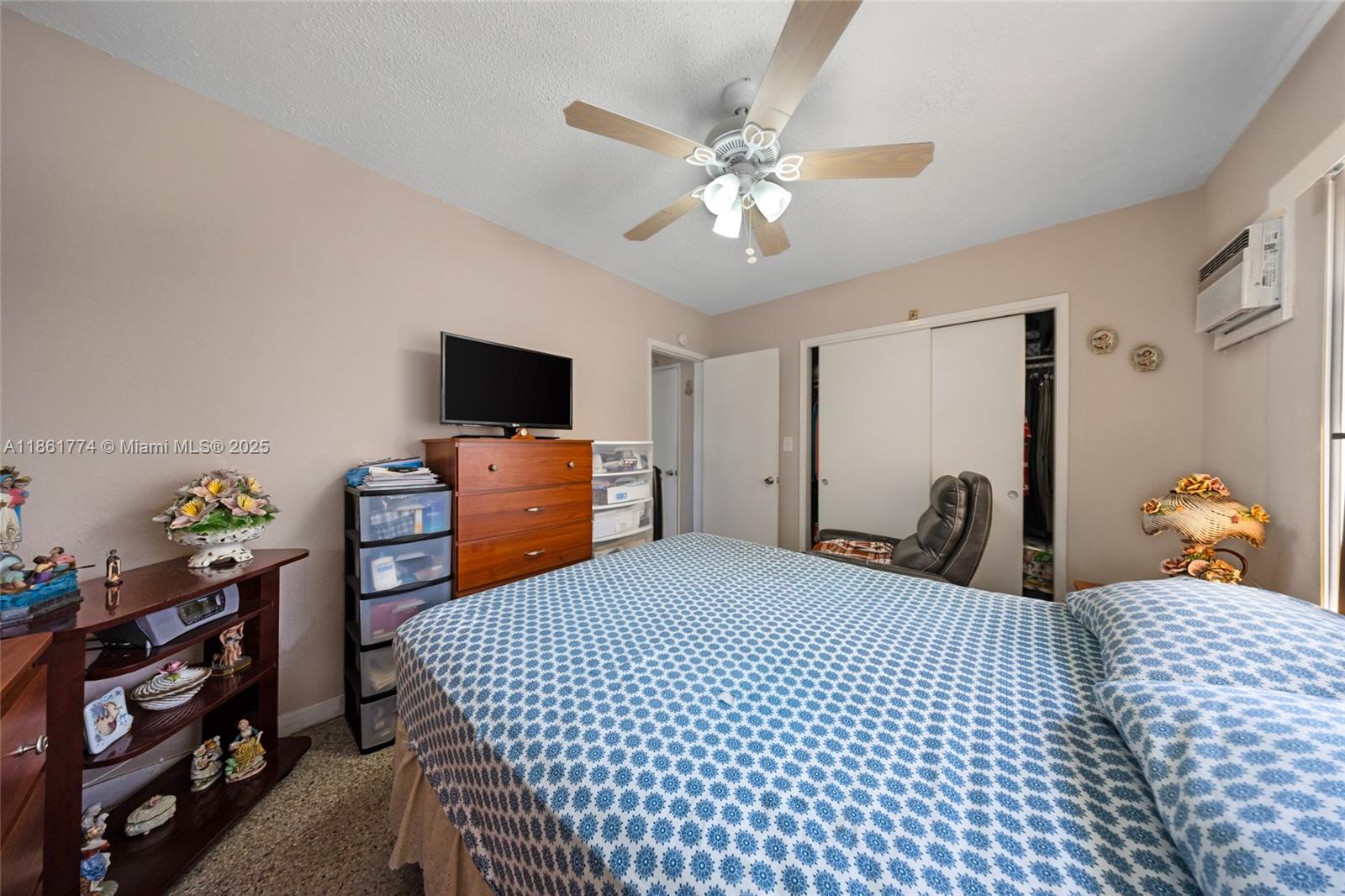 See details / sq. ft. $ 2025-08-19 0 Photo