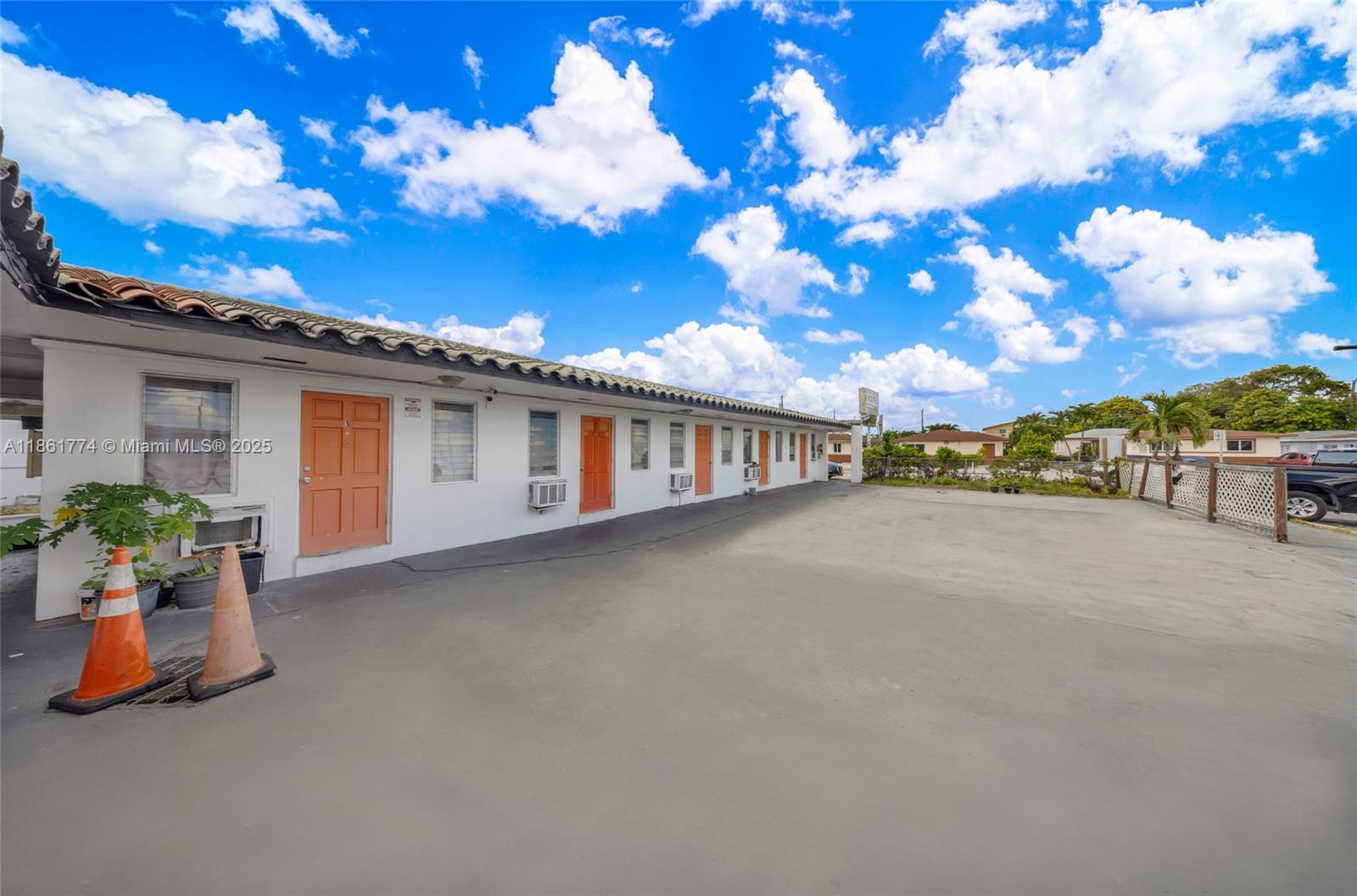 See details / sq. ft. $ 2025-08-19 0 Photo