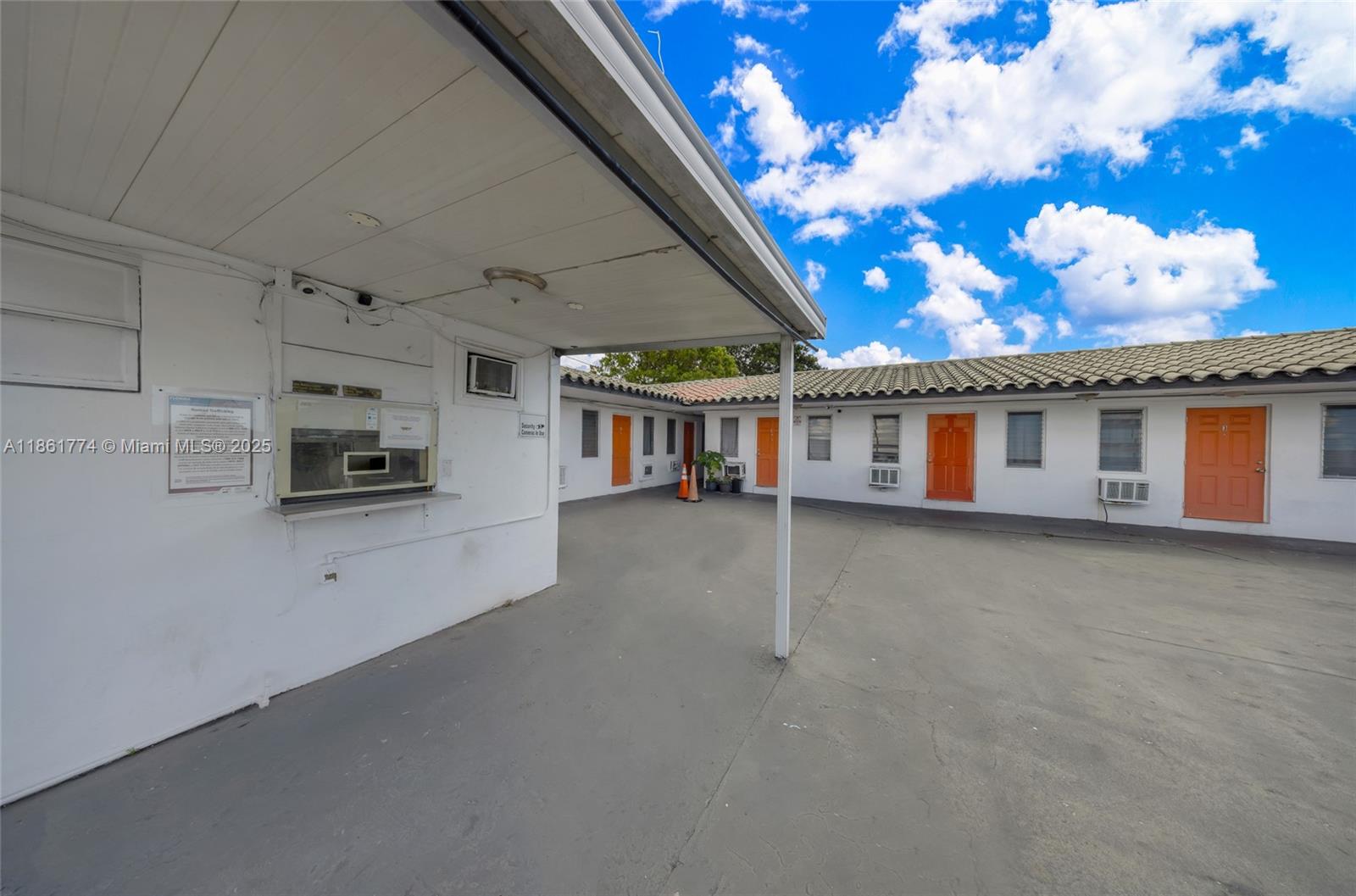 See details / sq. ft. $ 2025-08-19 0 Photo