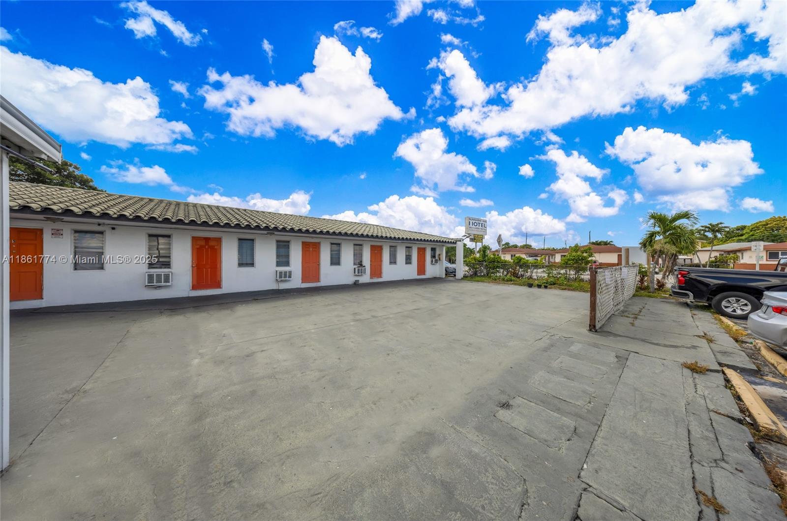 See details / sq. ft. $ 2025-08-19 0 Photo