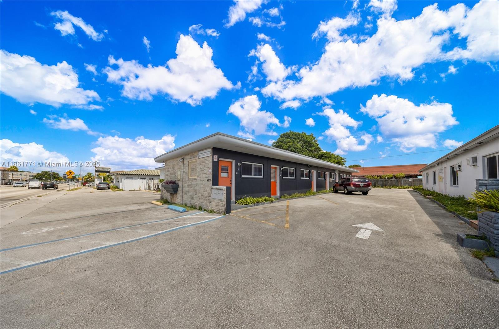 See details / sq. ft. $ 2025-08-19 0 Photo