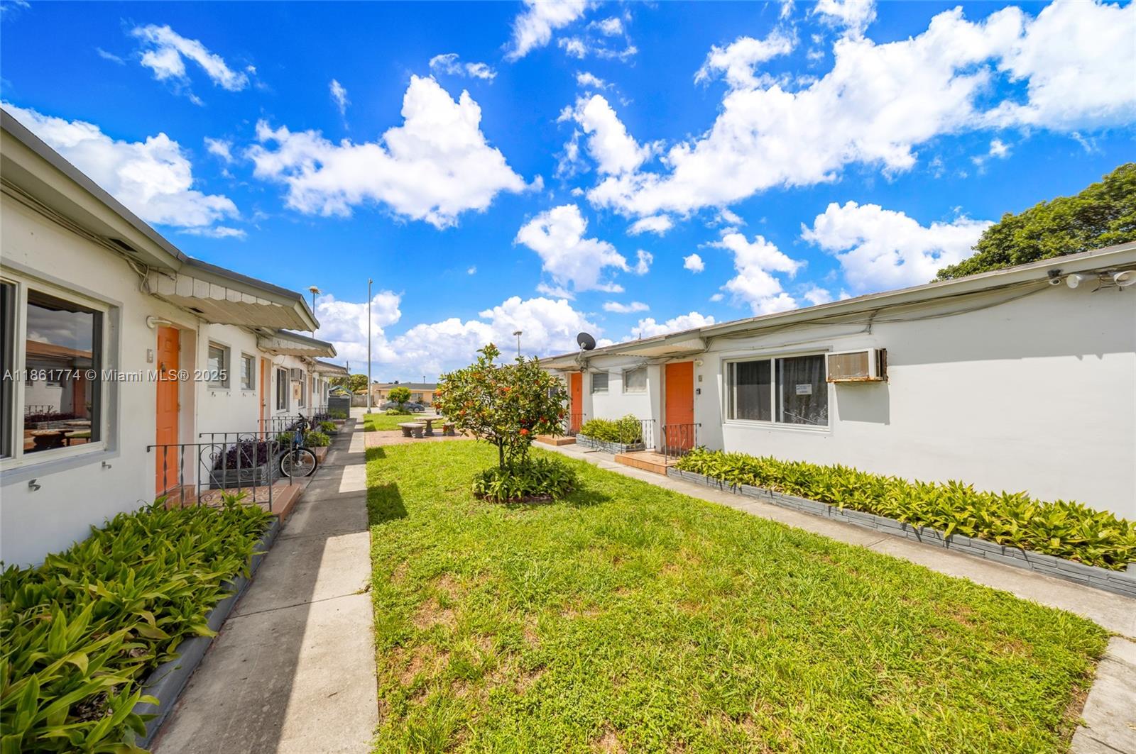 See details / sq. ft. $ 2025-08-19 0 Photo