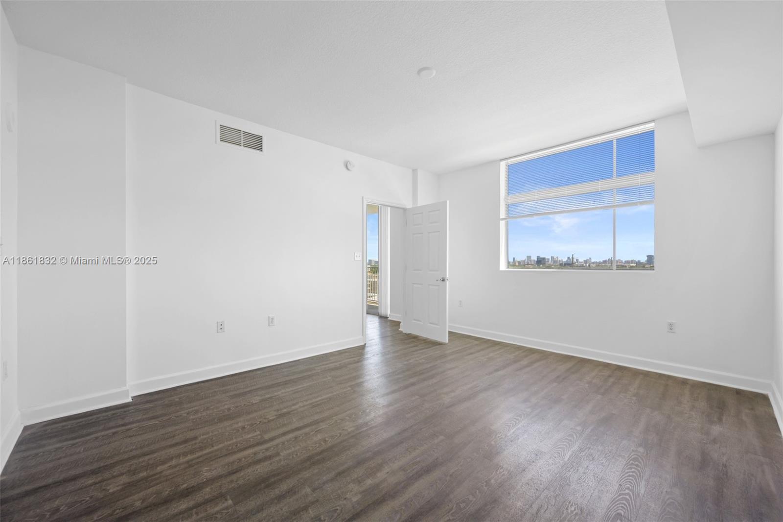 Photo of 140 Dixie Hwy  #835, Hollywood, Florida, 33020 - 
