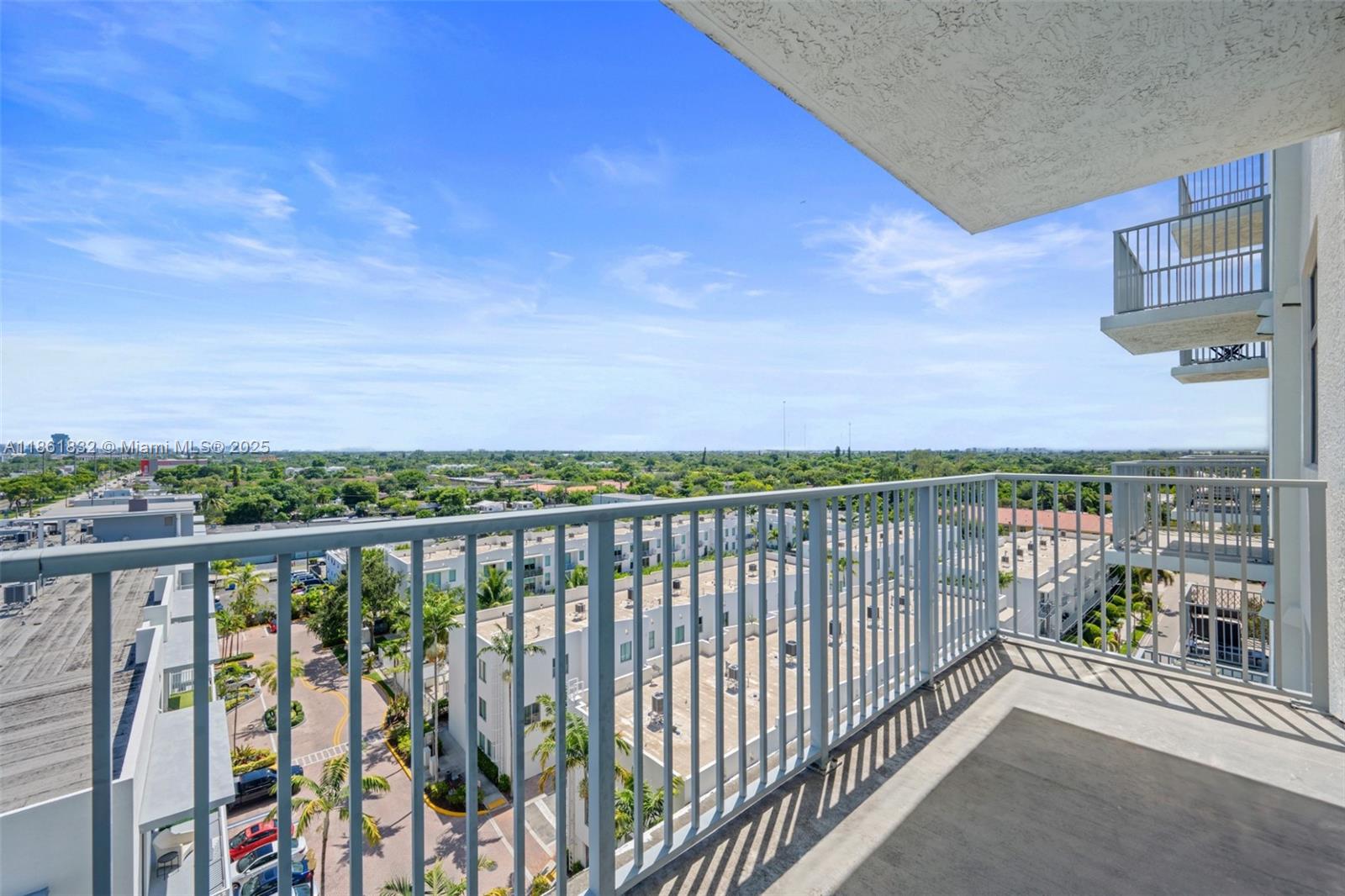 Photo of 140 Dixie Hwy  #835, Hollywood, Florida, 33020 - 