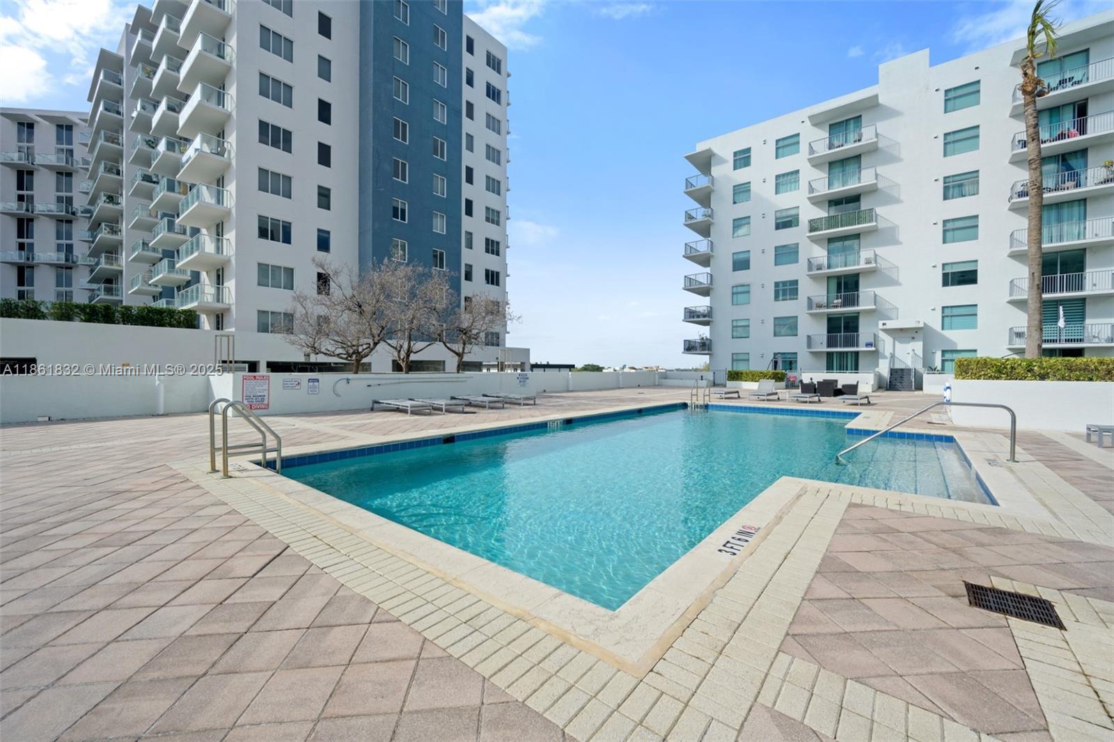 Photo of 140 Dixie Hwy  #835, Hollywood, Florida, 33020 - 