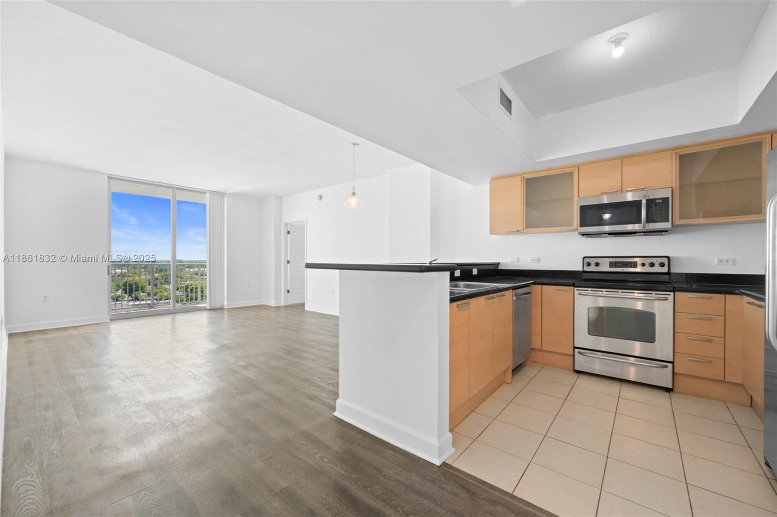 Photo of 140 Dixie Hwy #835, Hollywood, Florida, 33020 -