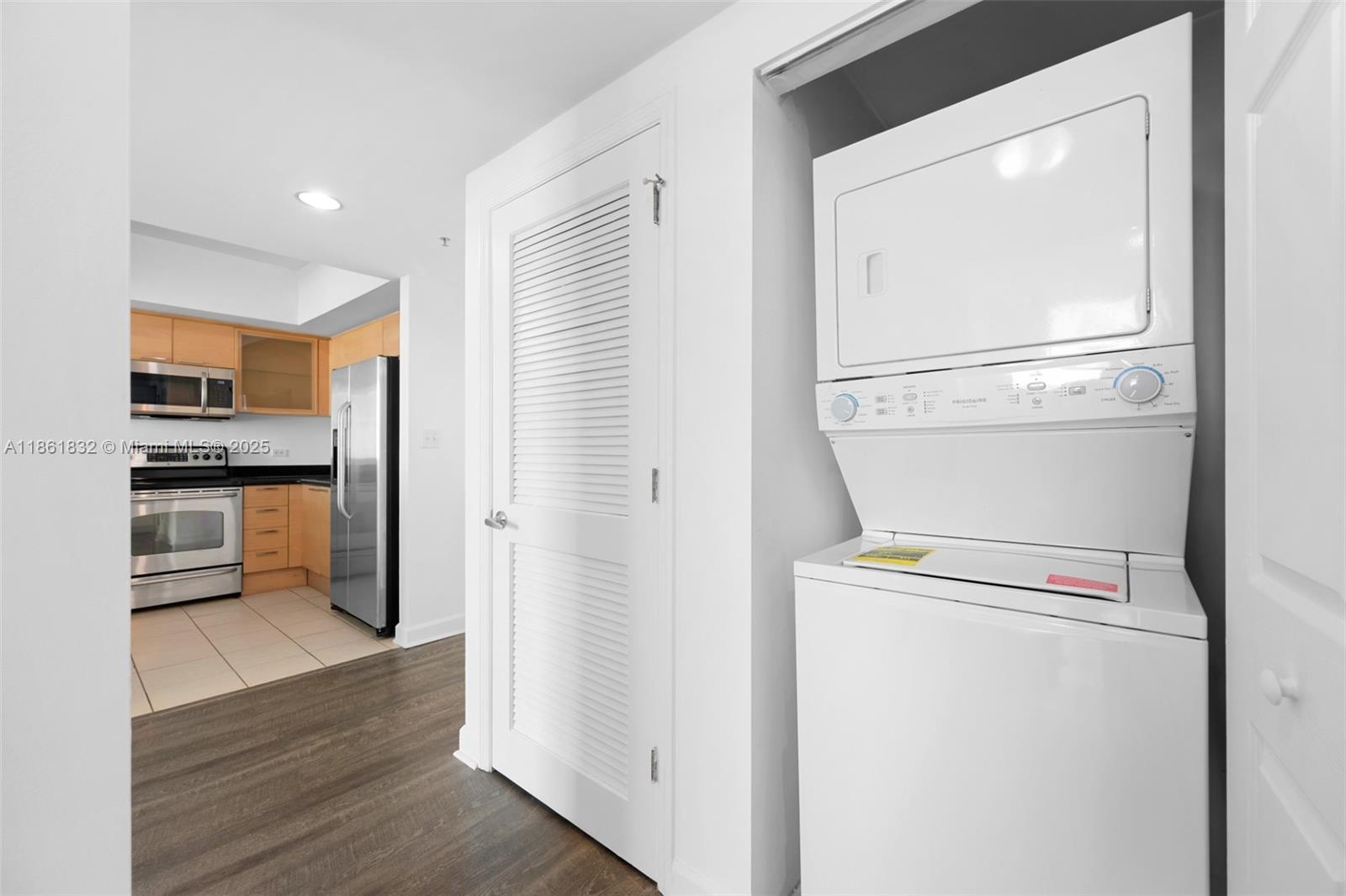 Photo of 140 Dixie Hwy  #835, Hollywood, Florida, 33020 - 
