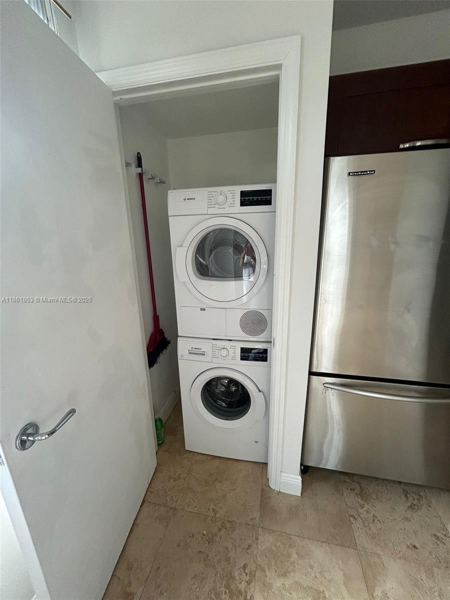 Photo of 19900 Country Club Dr  #612, Aventura, Florida, 33180 - 