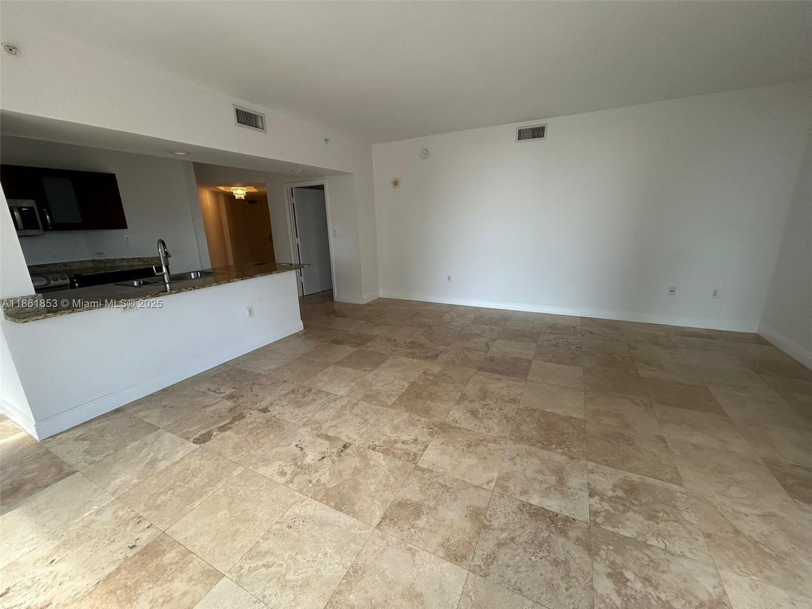 Photo of 19900 Country Club Dr #612, Aventura, Florida, 33180 -