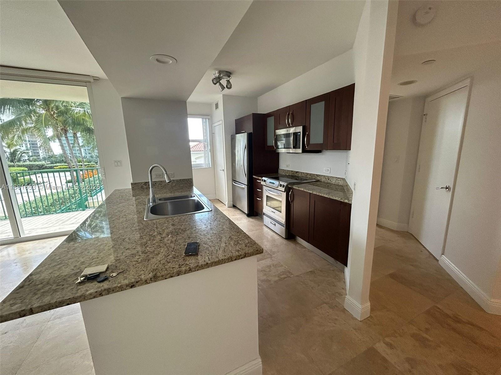Photo of 19900 Country Club Dr #612, Aventura, Florida, 33180 -