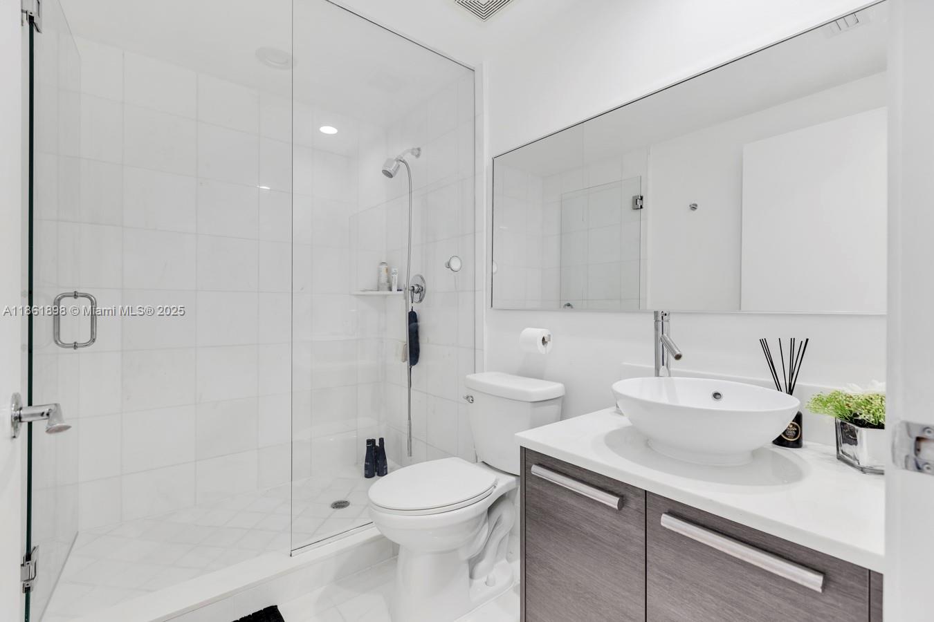 Photo of 2950 188th St  #315, Aventura, Florida, 33180 - 