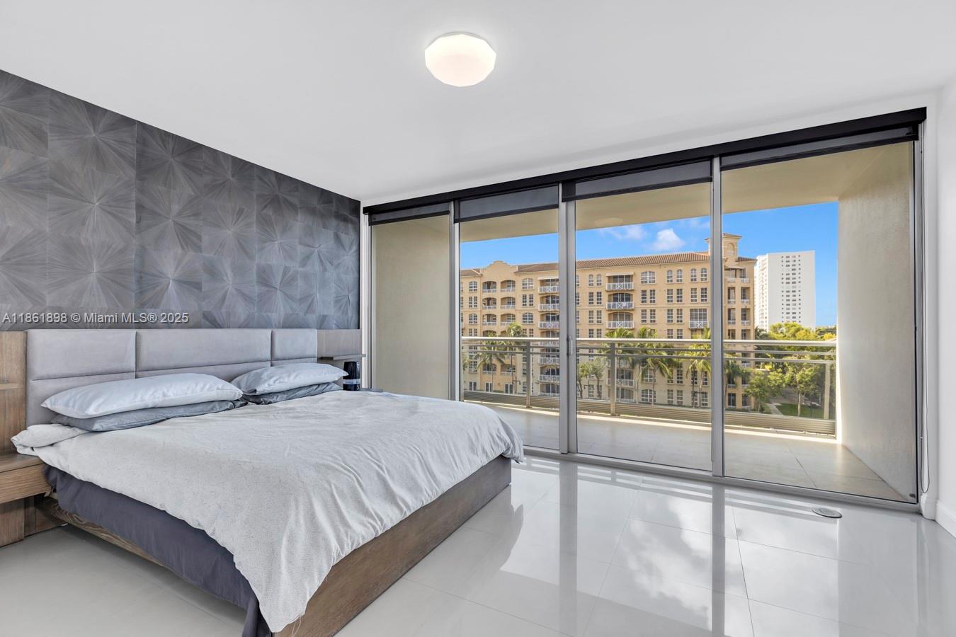 Photo of 2950 188th St  #315, Aventura, Florida, 33180 - 