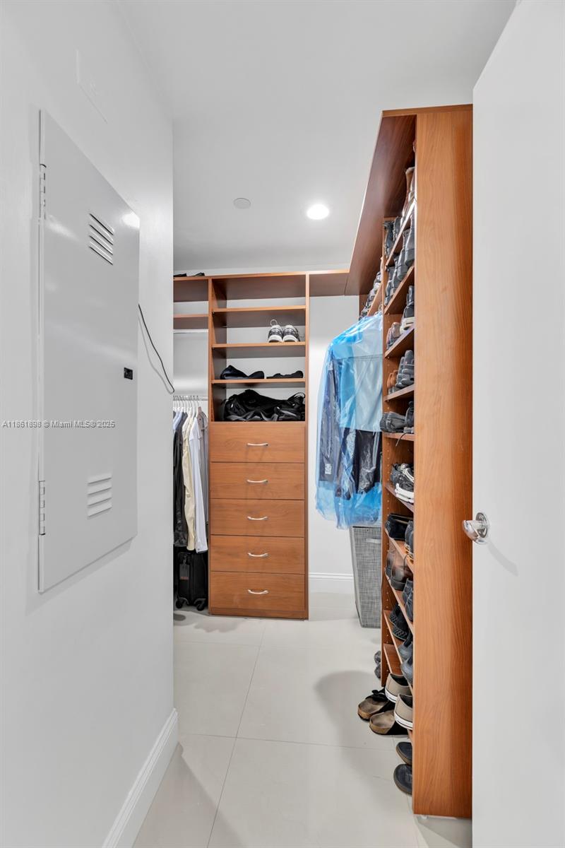 Photo of 2950 188th St  #315, Aventura, Florida, 33180 - 