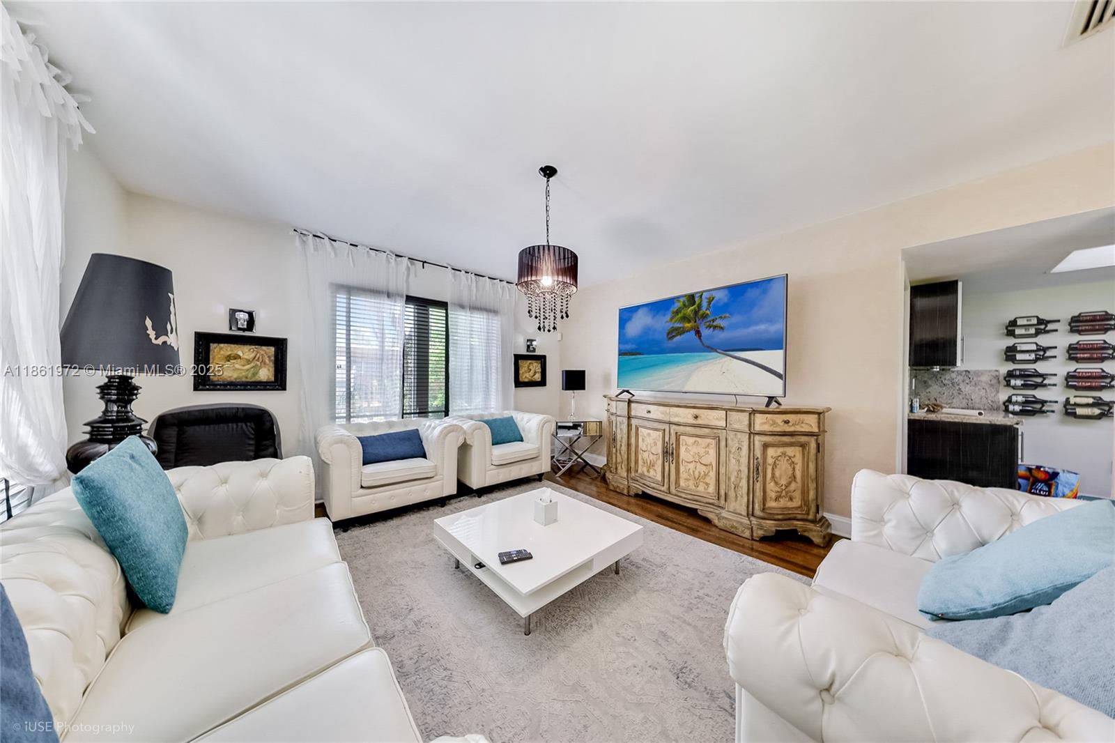 See details / 5212 sq. ft. $ 2025-08-19 0 Photo