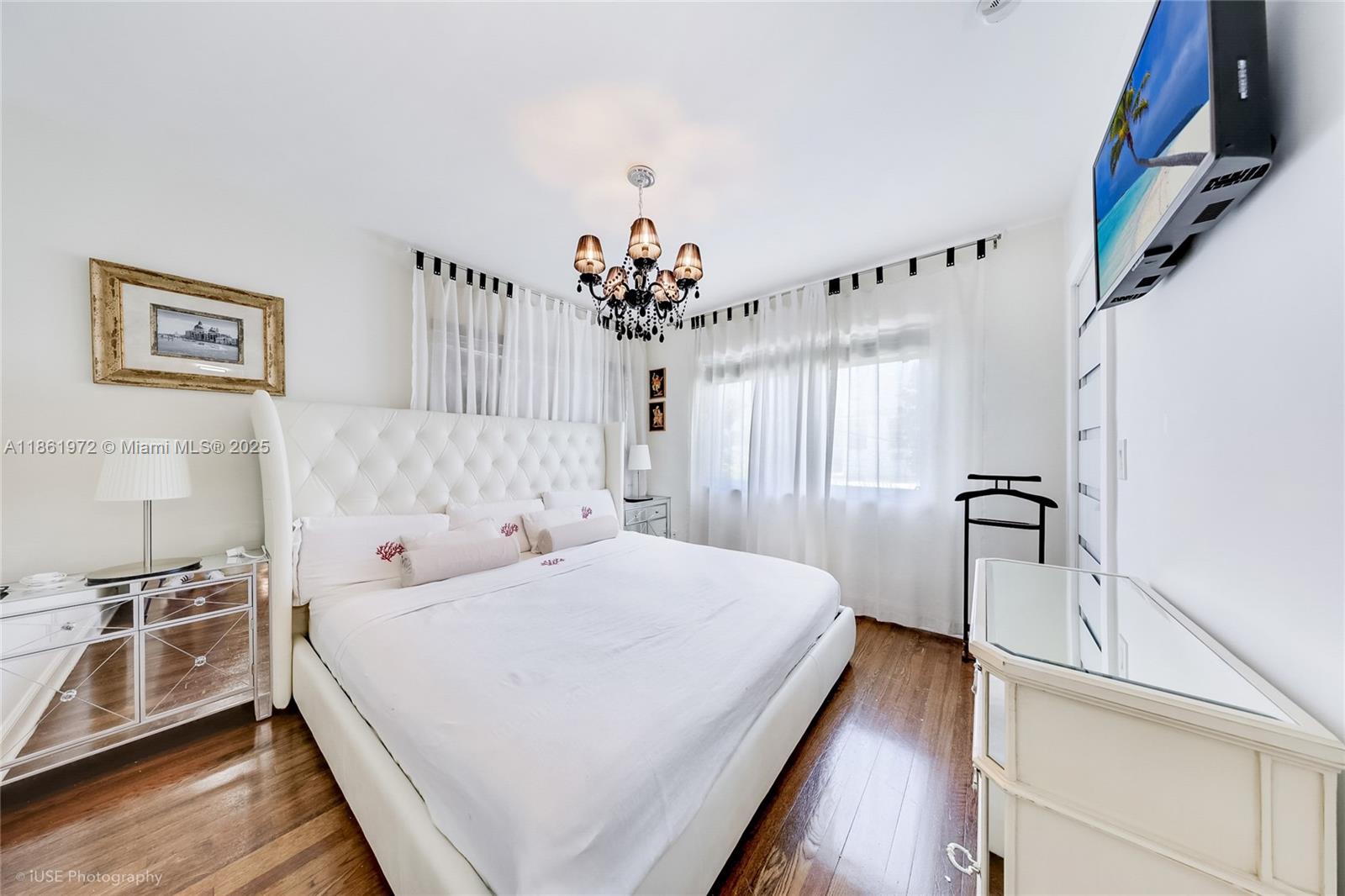 See details / 5212 sq. ft. $ 2025-08-19 0 Photo