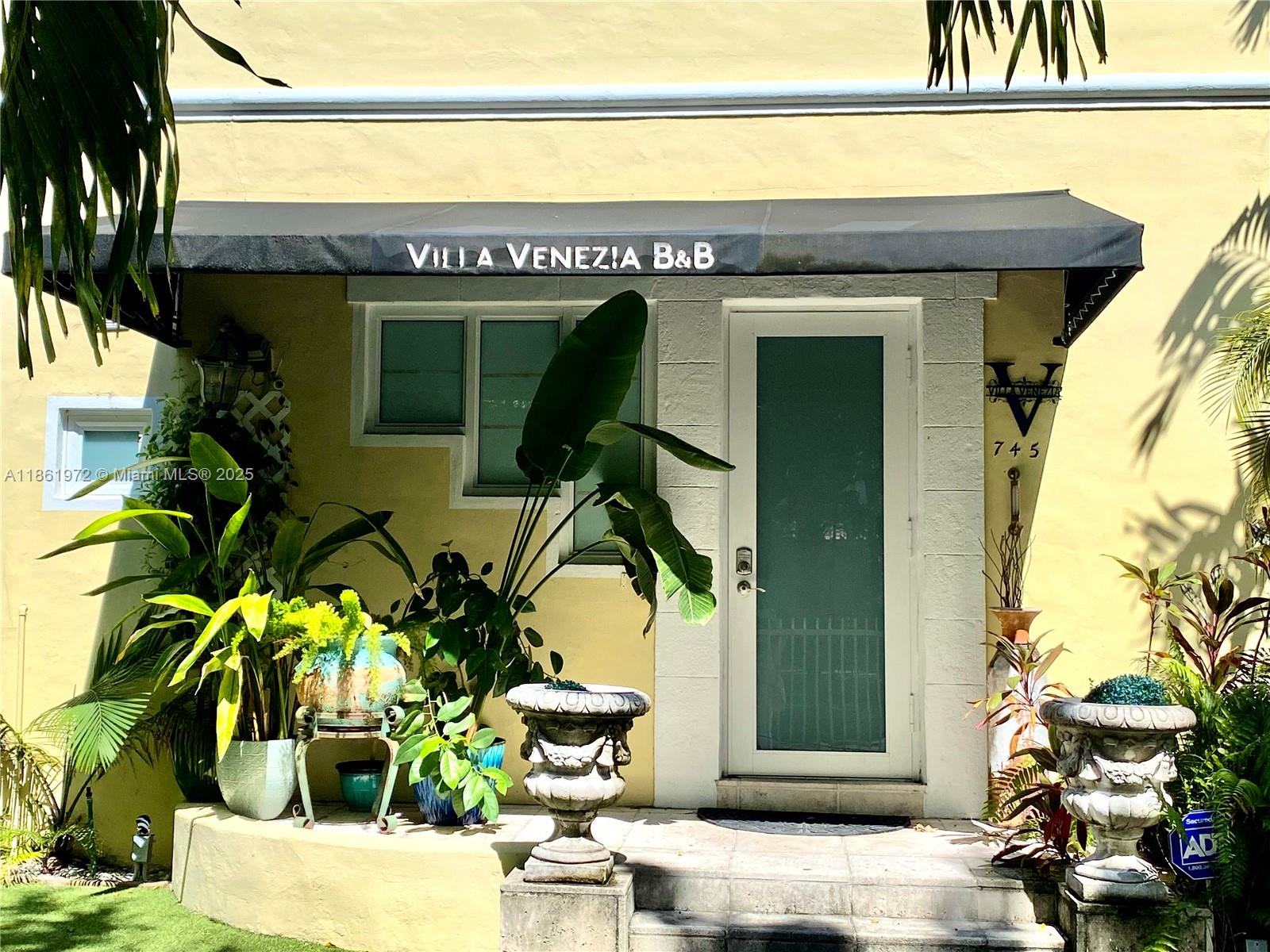 See details / 5212 sq. ft. $ 2025-08-19 0 Photo