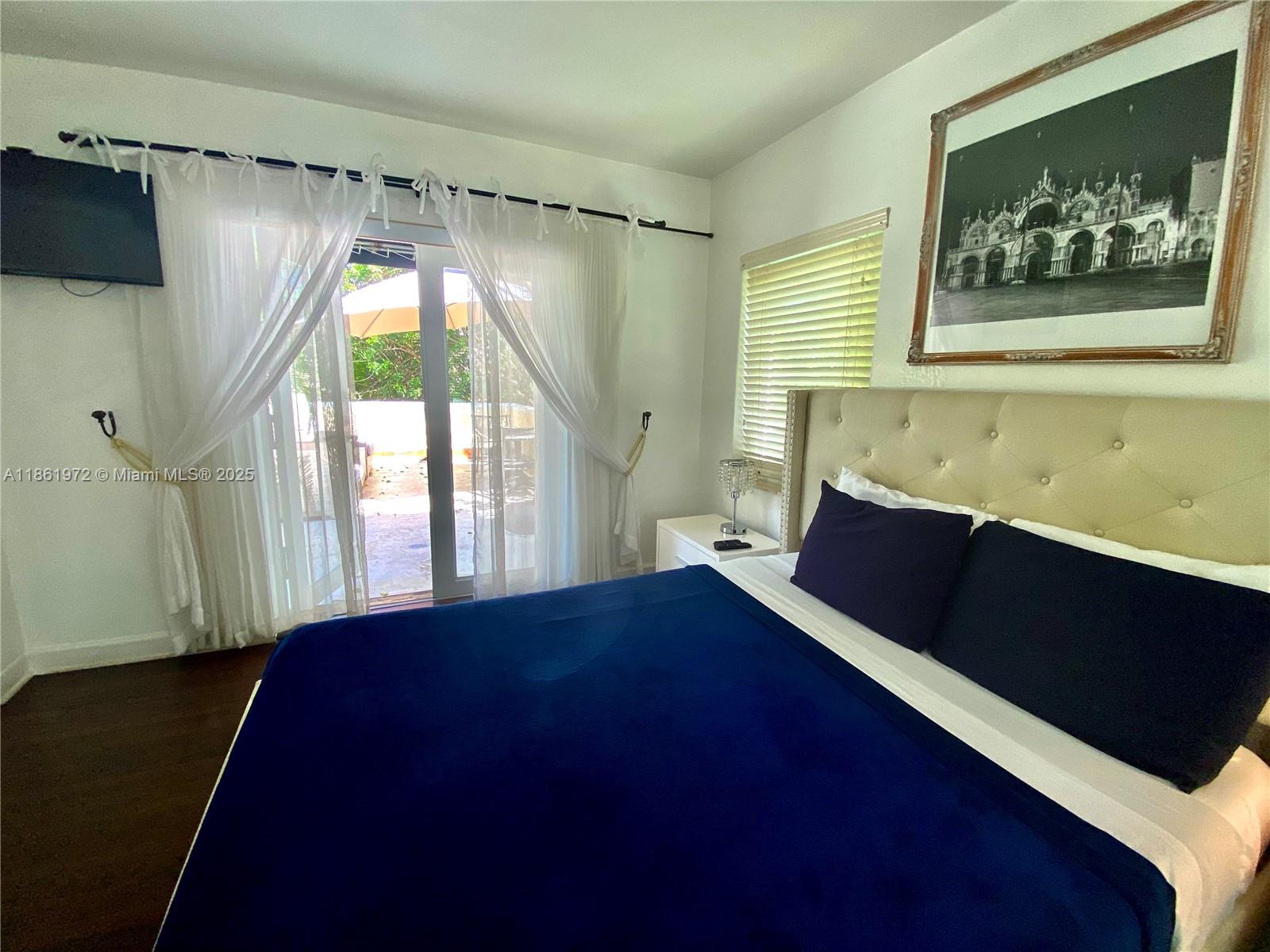 See details / 5212 sq. ft. $ 2025-08-19 0 Photo