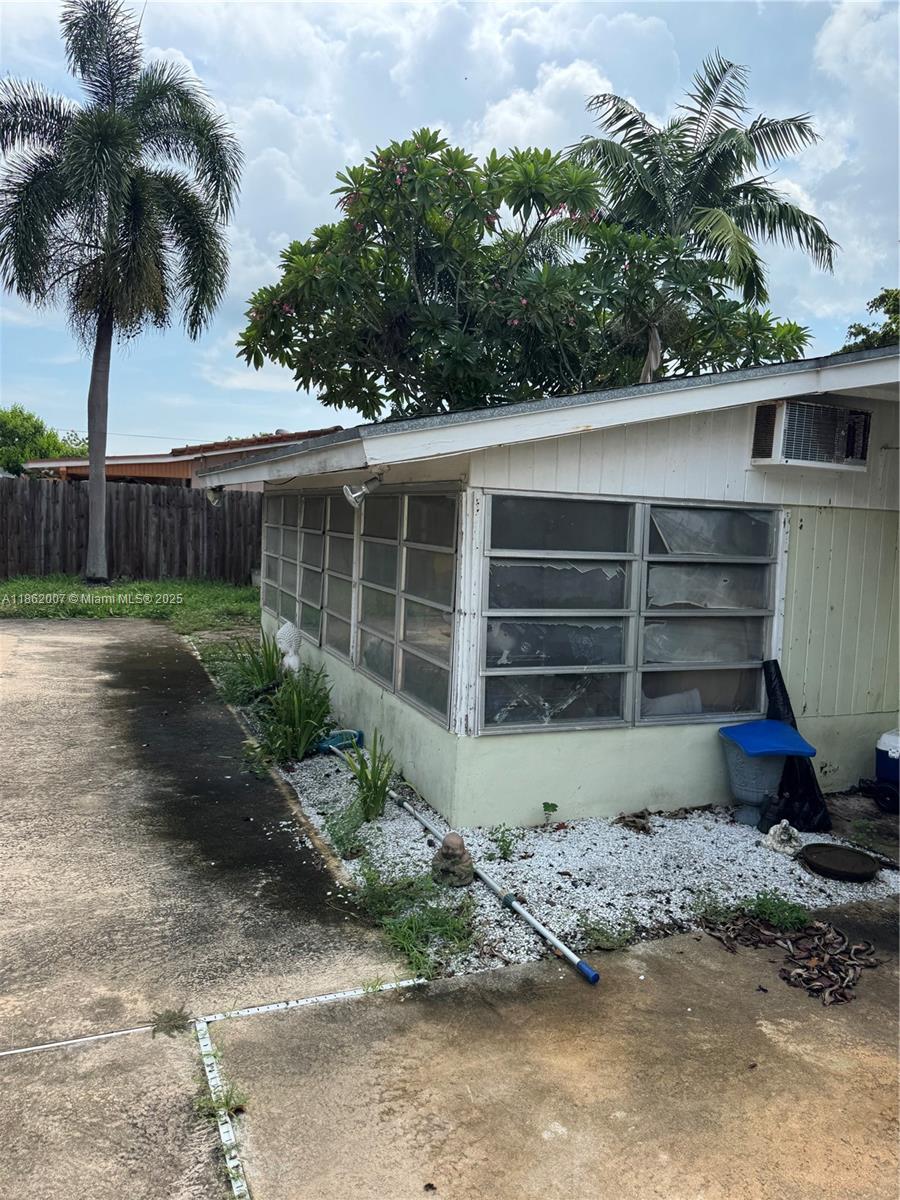9755 3 / 2 1404 sq. ft. $ 2025-09-26 0 foto