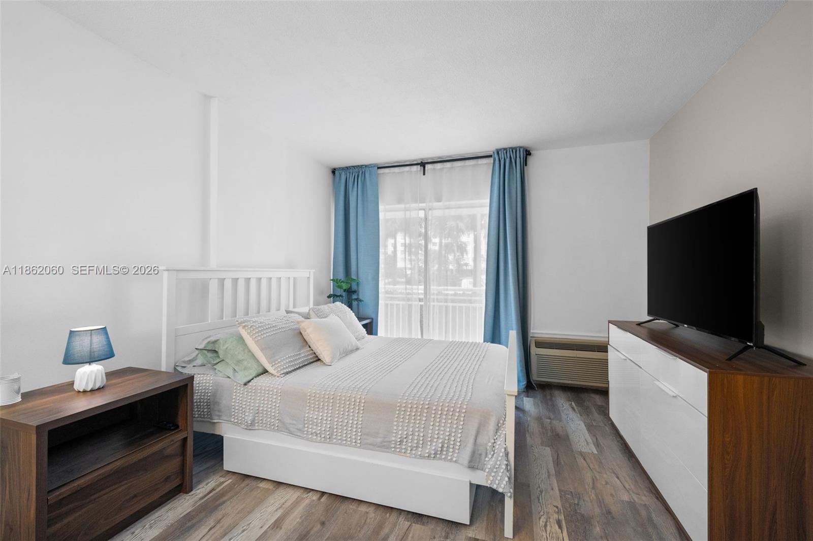 Photo of 400 Kings Point Dr  #105, Sunny Isles Beach, Florida, 33160 - 