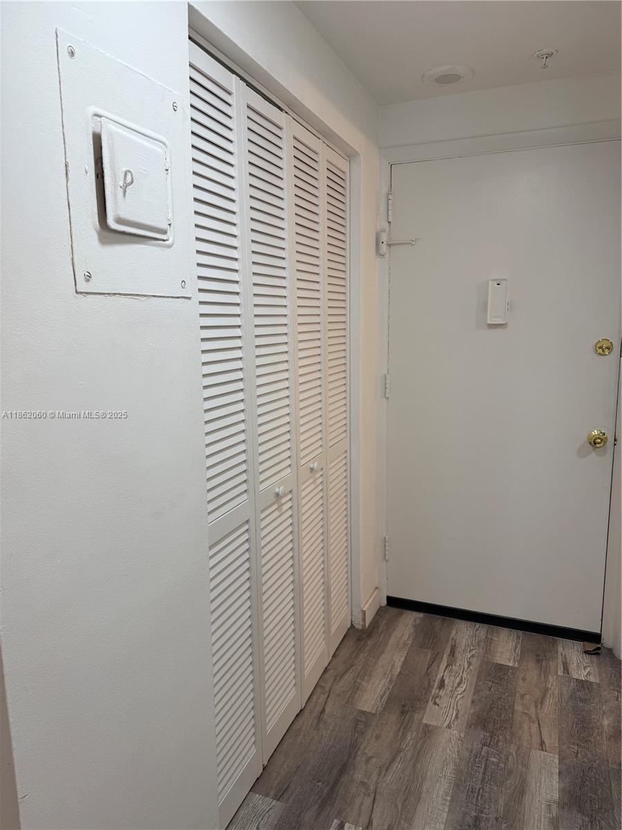 Photo of 400 Kings Point Dr #105, Sunny Isles Beach, Florida, 33160 -