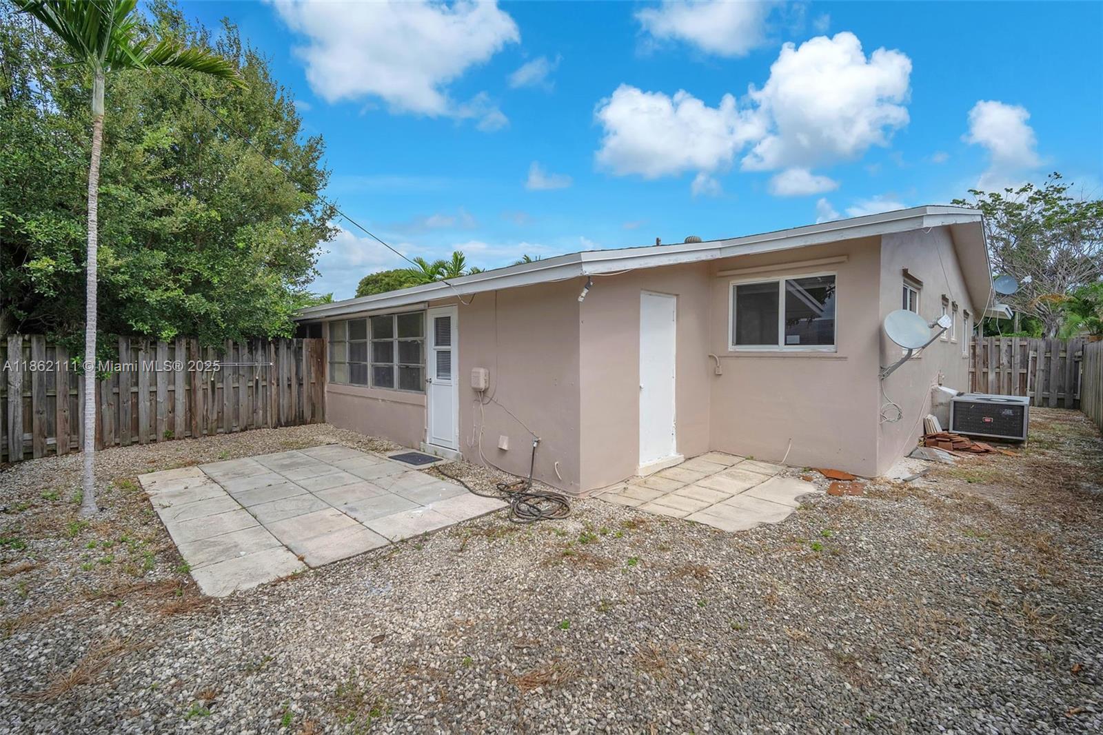 See details / 2631 sq. ft. $ 2025-10-19 0 Photo