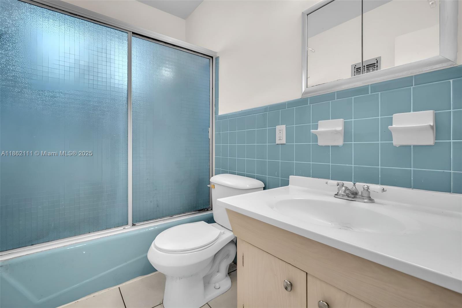 See details / 2631 sq. ft. $ 2025-10-19 0 Photo