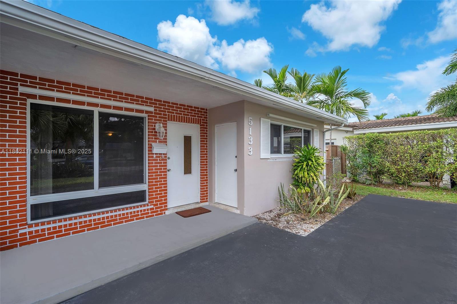 See details / 2631 sq. ft. $ 2025-10-19 0 Photo