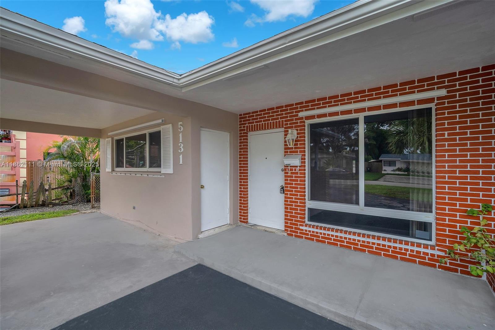 See details / 2631 sq. ft. $ 2025-10-19 0 Photo