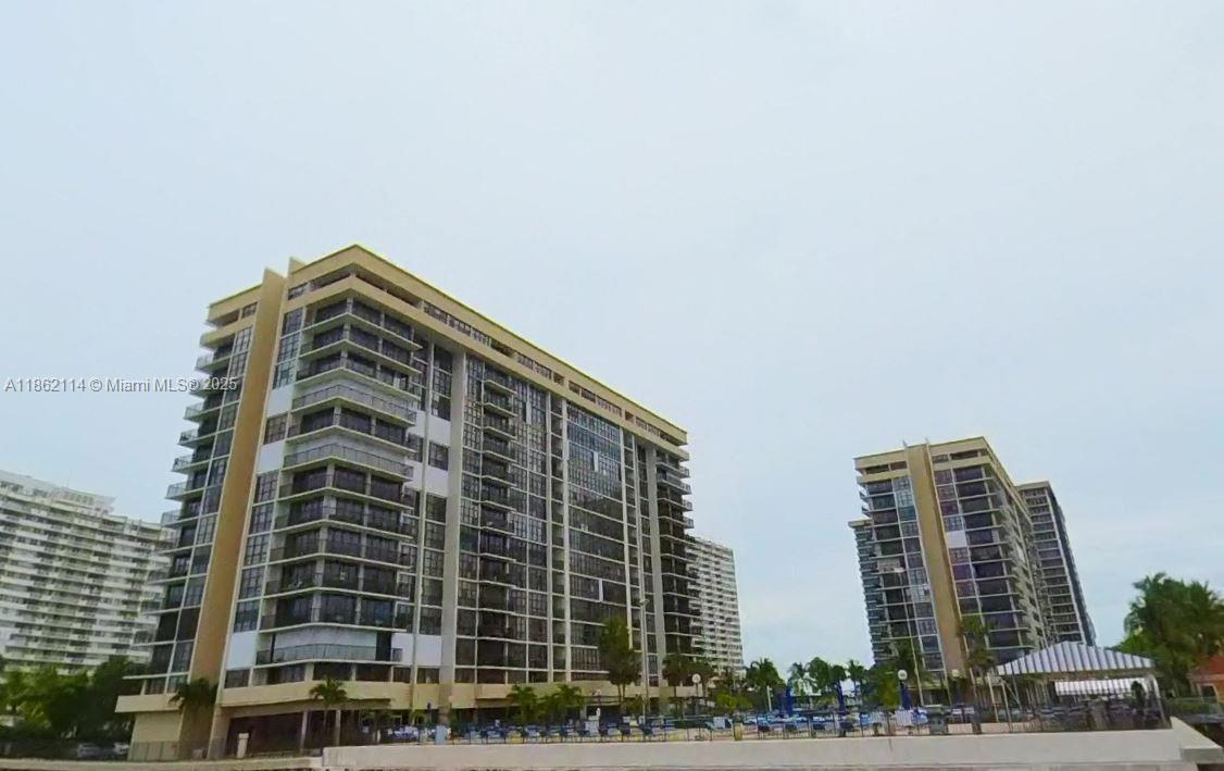 Photo of 2017 Ocean Dr  #1008, Hallandale Beach, Florida, 33009 - FROM WATER