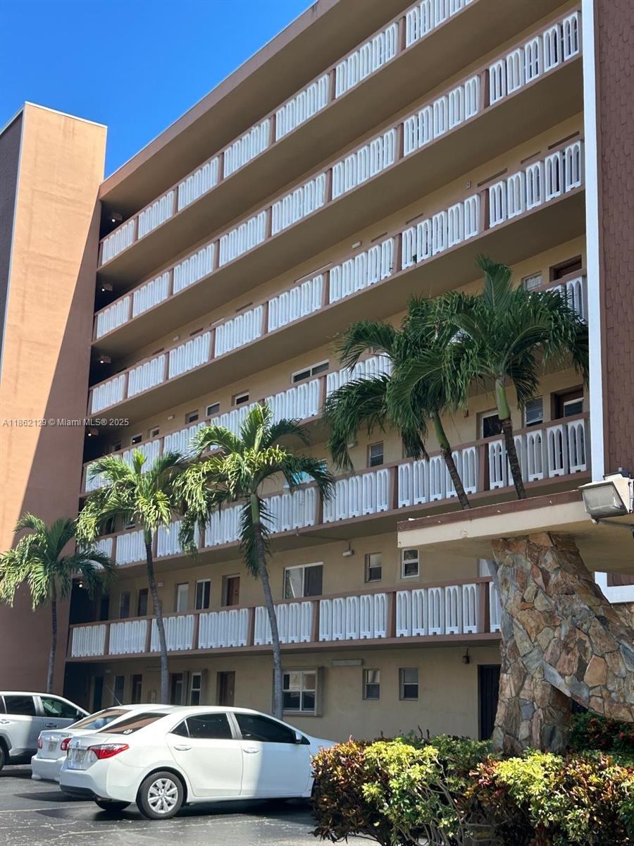 Photo of 500 12th Ave #304, Hallandale Beach, Florida, 33009 -